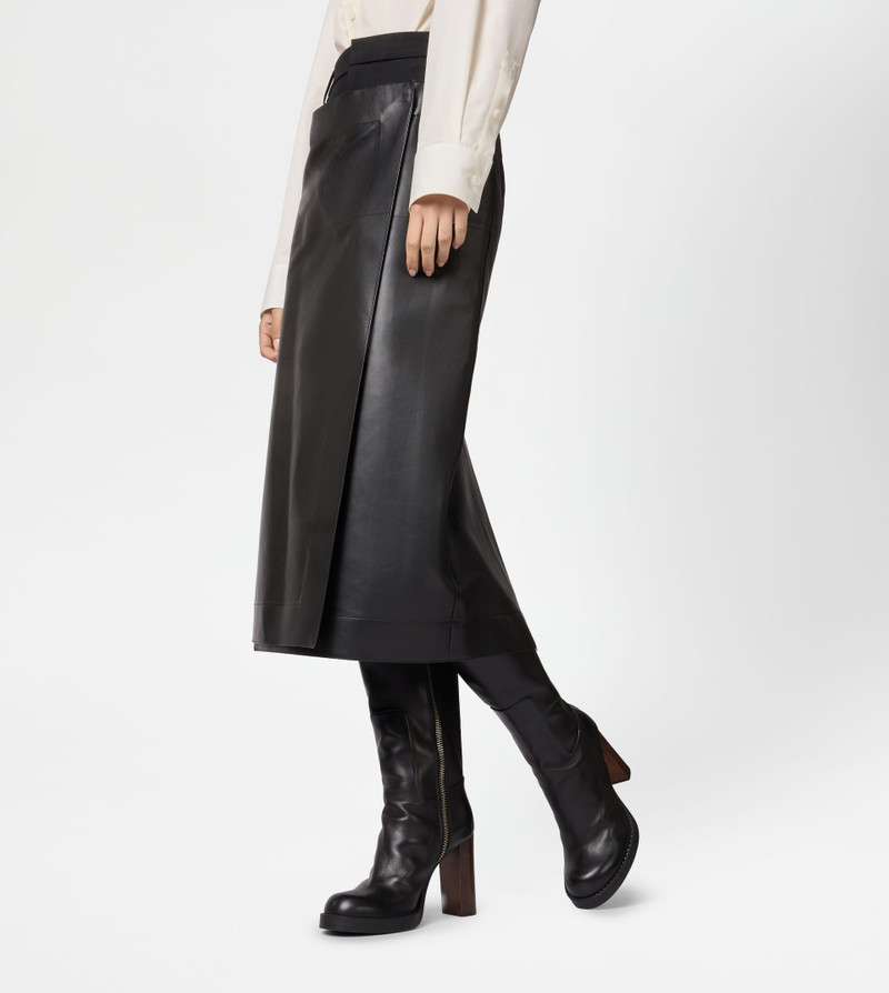 Tod's BOOTS IN LEATHER - BLACK outlook