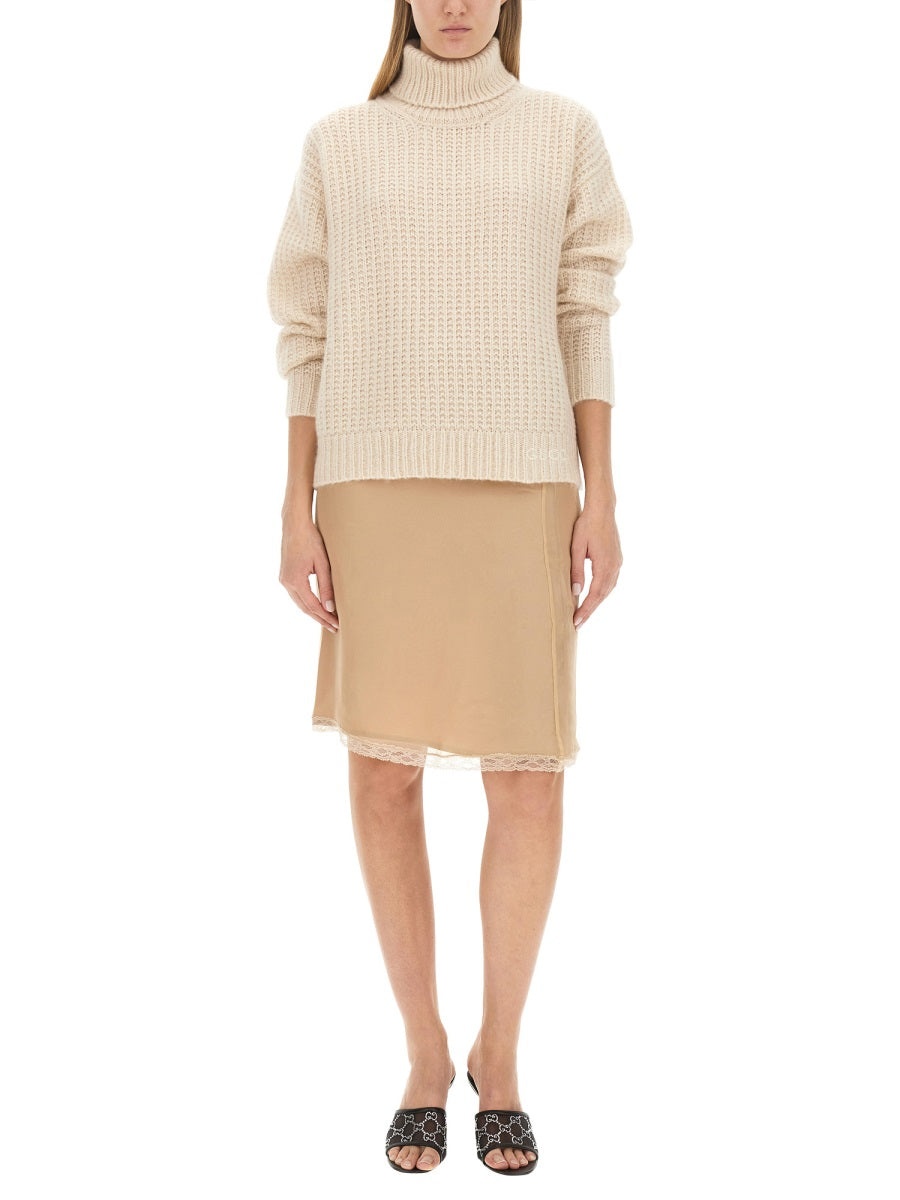 GUCCI リアスリットウェフストライフミティスカト 【関税込】 Reversible GG wool jacquard top in bordeaux and white