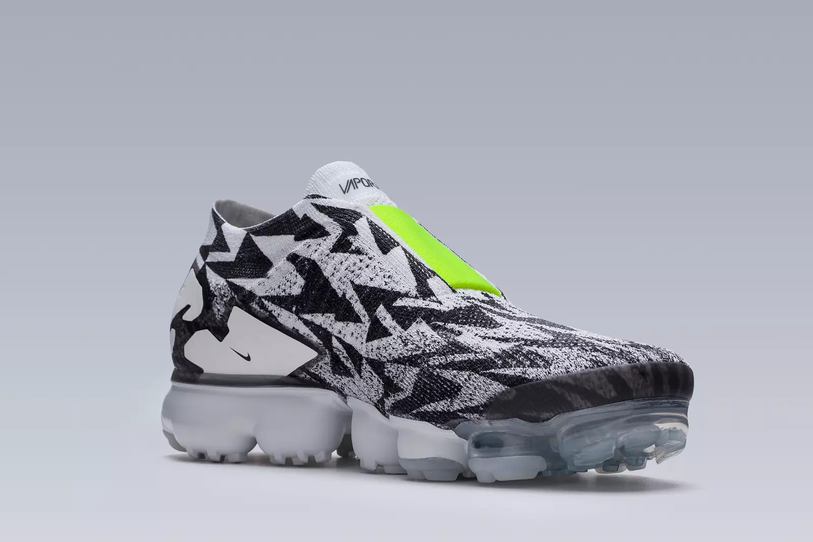 AVM-001 Nike® Air VaporMax Flyknit Moc 2  / Acronym® Light Bone/ Light Bone / Volt - 6