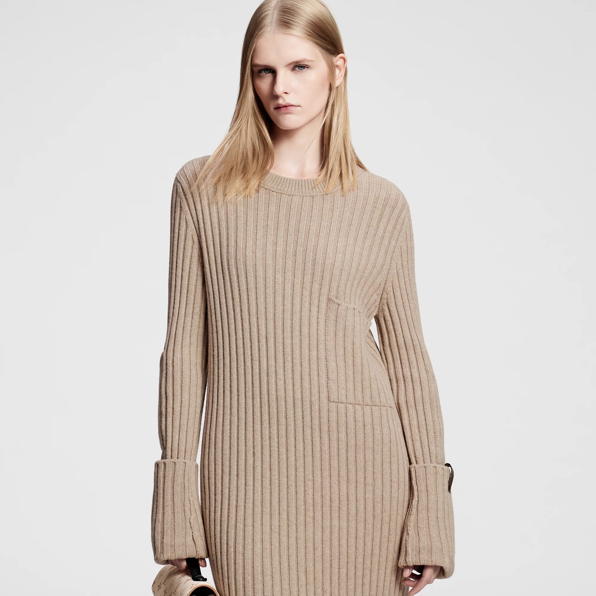 Pocket Detail Long-Sleeved Knit Dress - 2