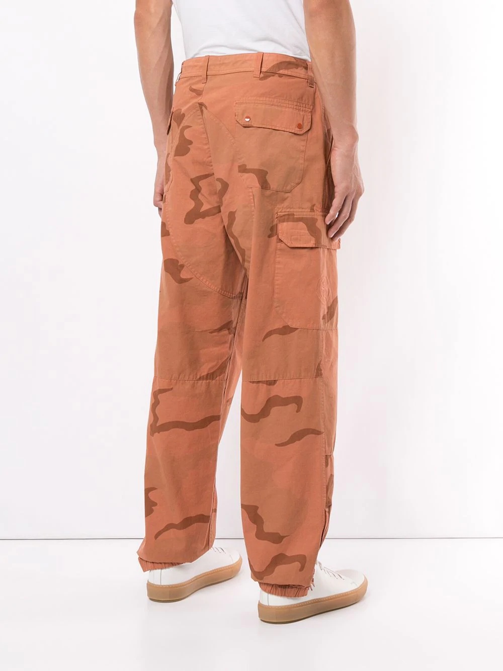 camouflage print cargo trousers - 4