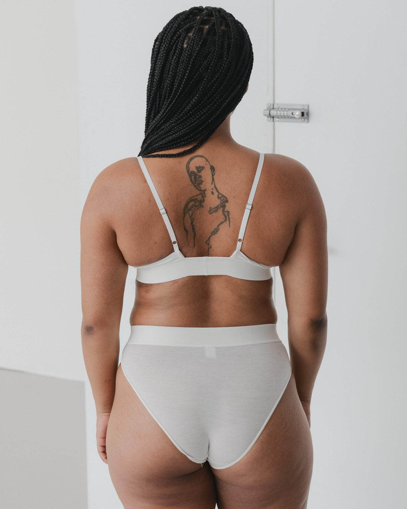 BASERANGE Triangle Bra - Bamboo Lyocell outlook