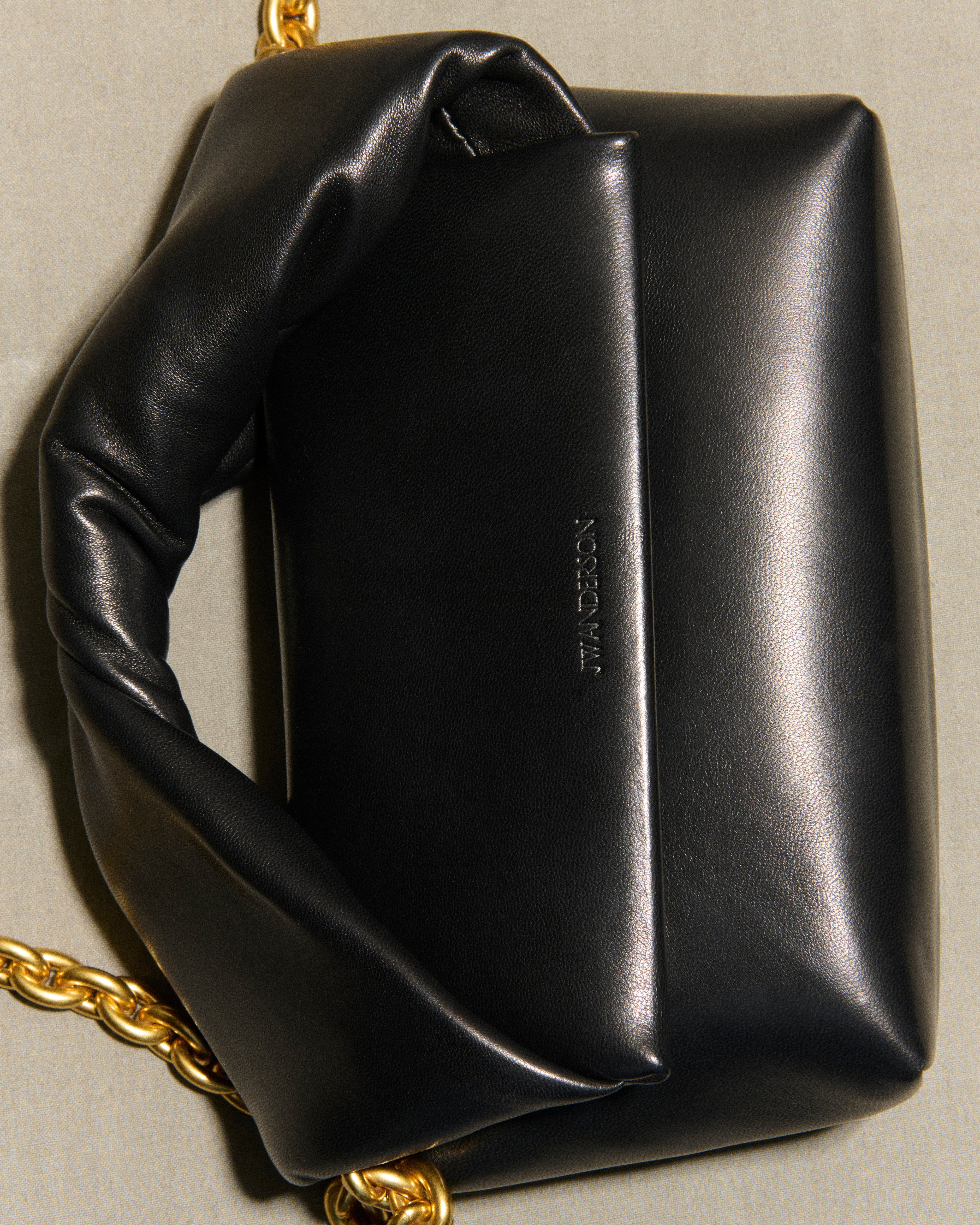 MEDIUM TWISTER BAG IN BLACK LEATHER - 3