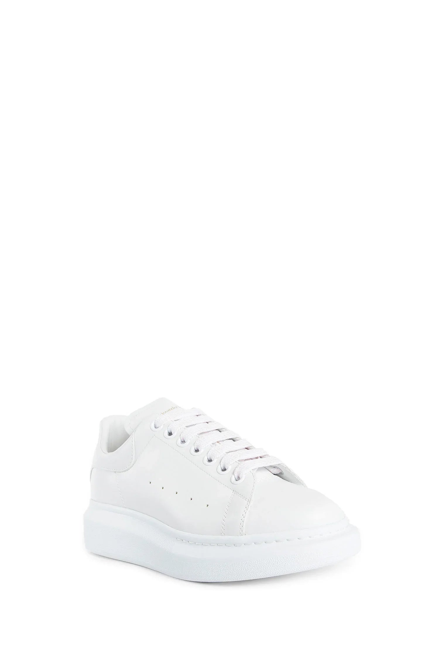 Oversized-Sneakers - 2