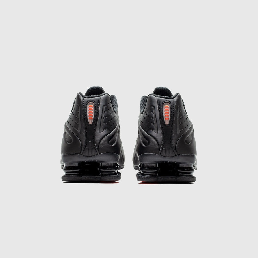 WMNS SHOX R4 "BLACK" - 4