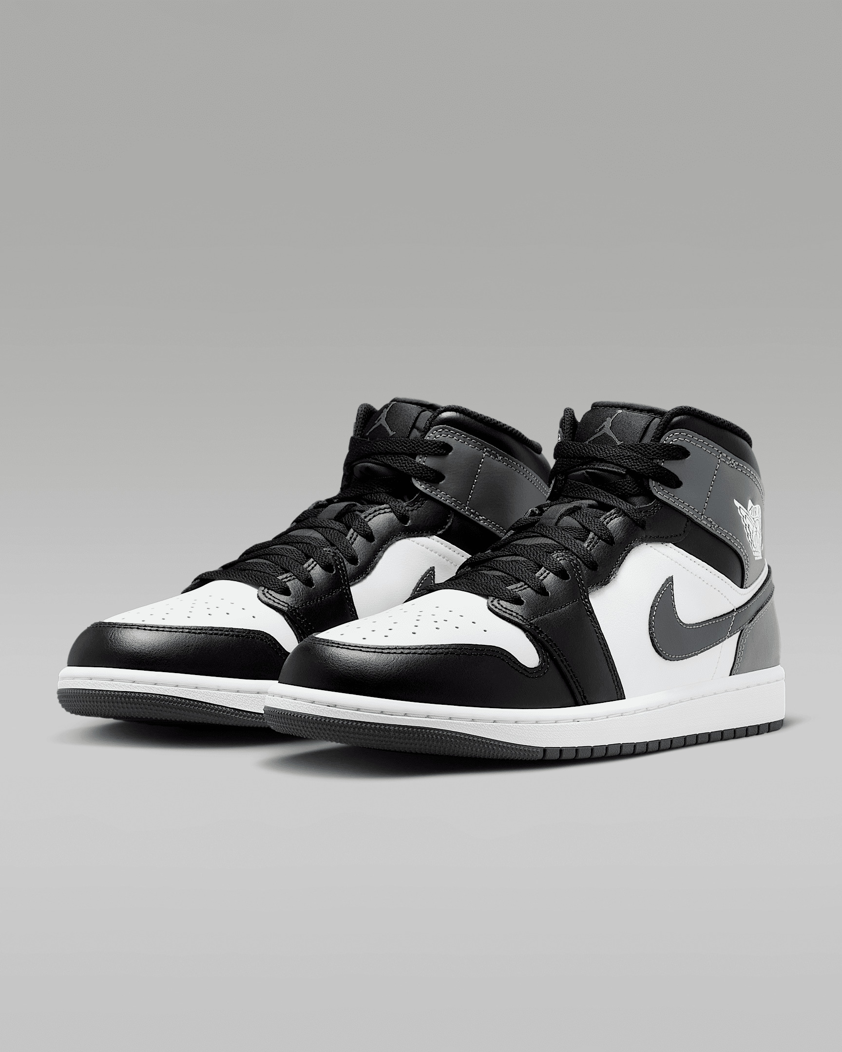 Air Jordan 1 Mid Men's Shoes - 5
