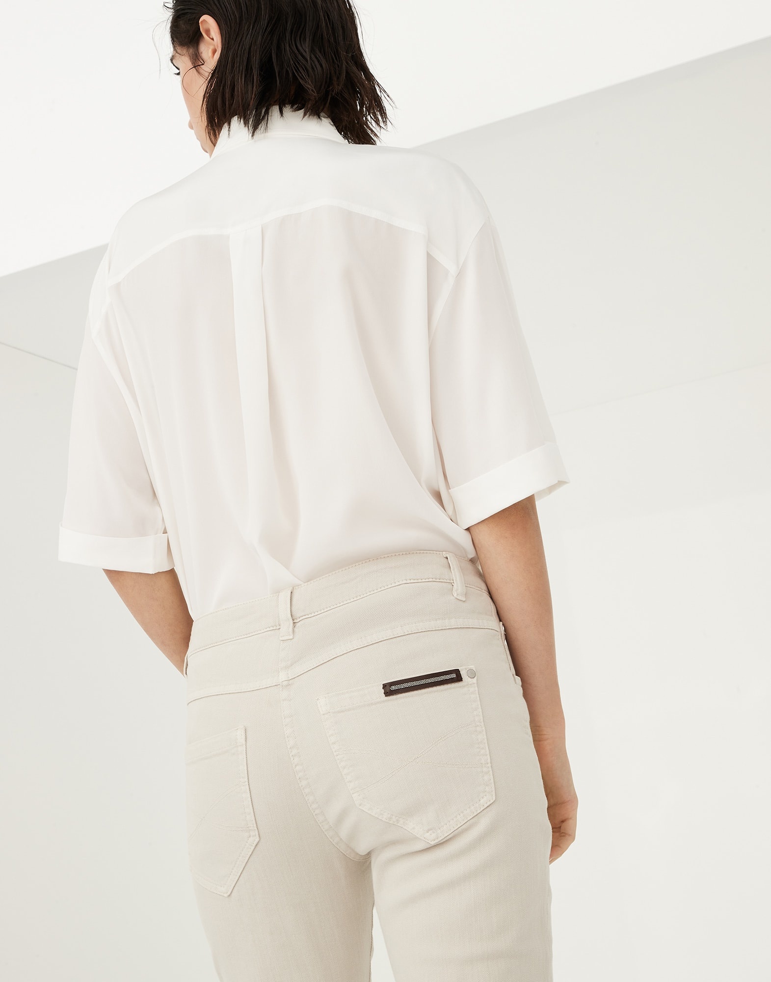 Stretch dyed denim slim trousers with shiny leather tab - 3