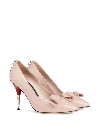 GUCCI Patent leather pump with bow outlook