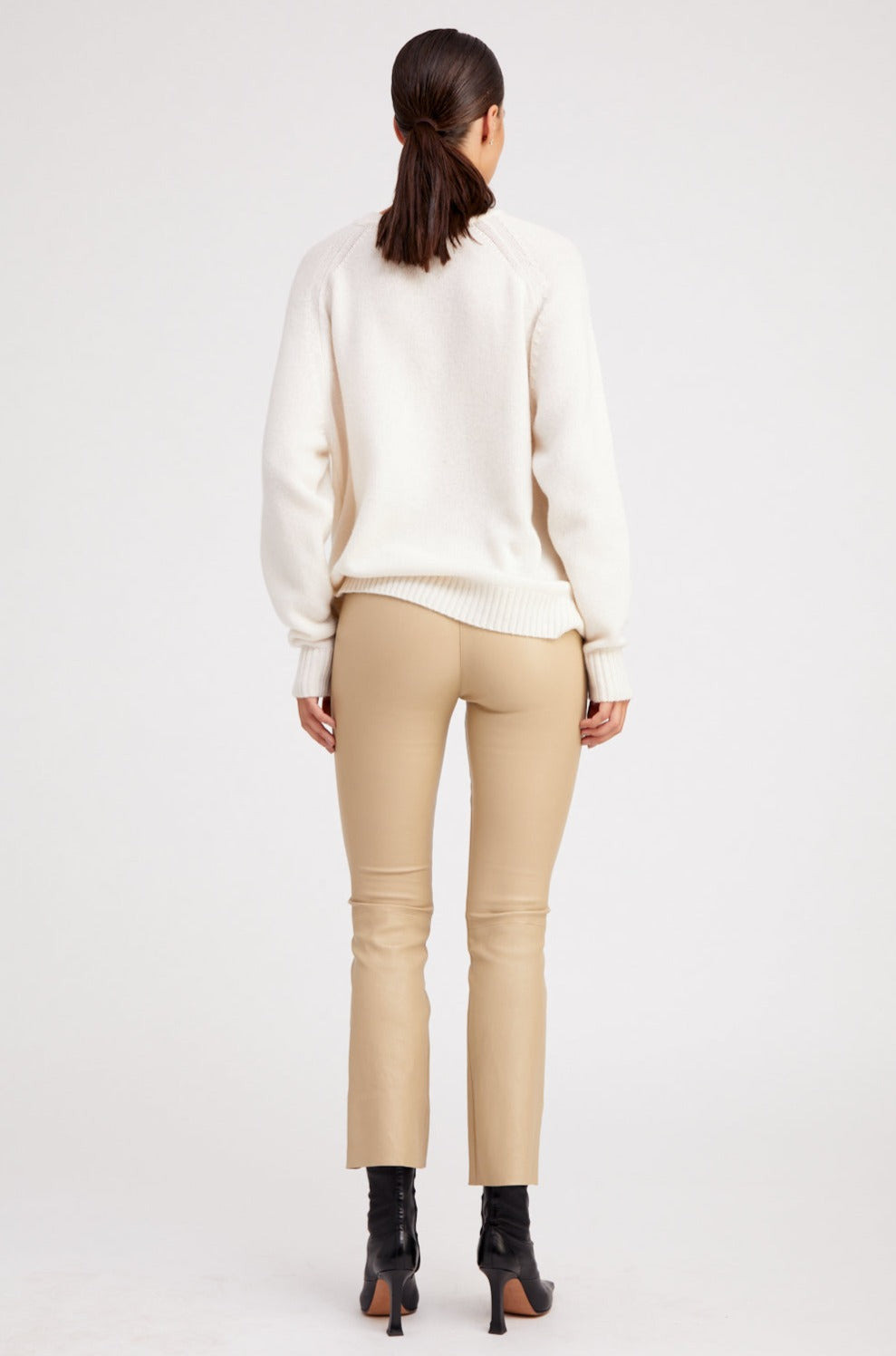 IVORY CASHMERE BOYFRIEND SWEATER - 7