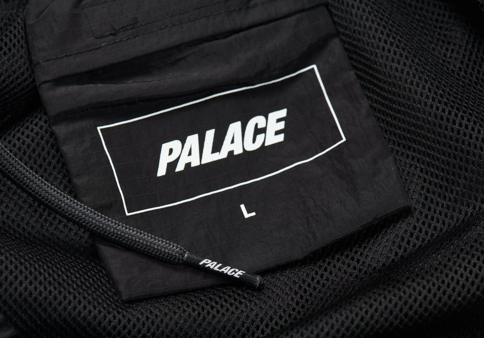 CARGO SHELL SHORTS BLACK - 7