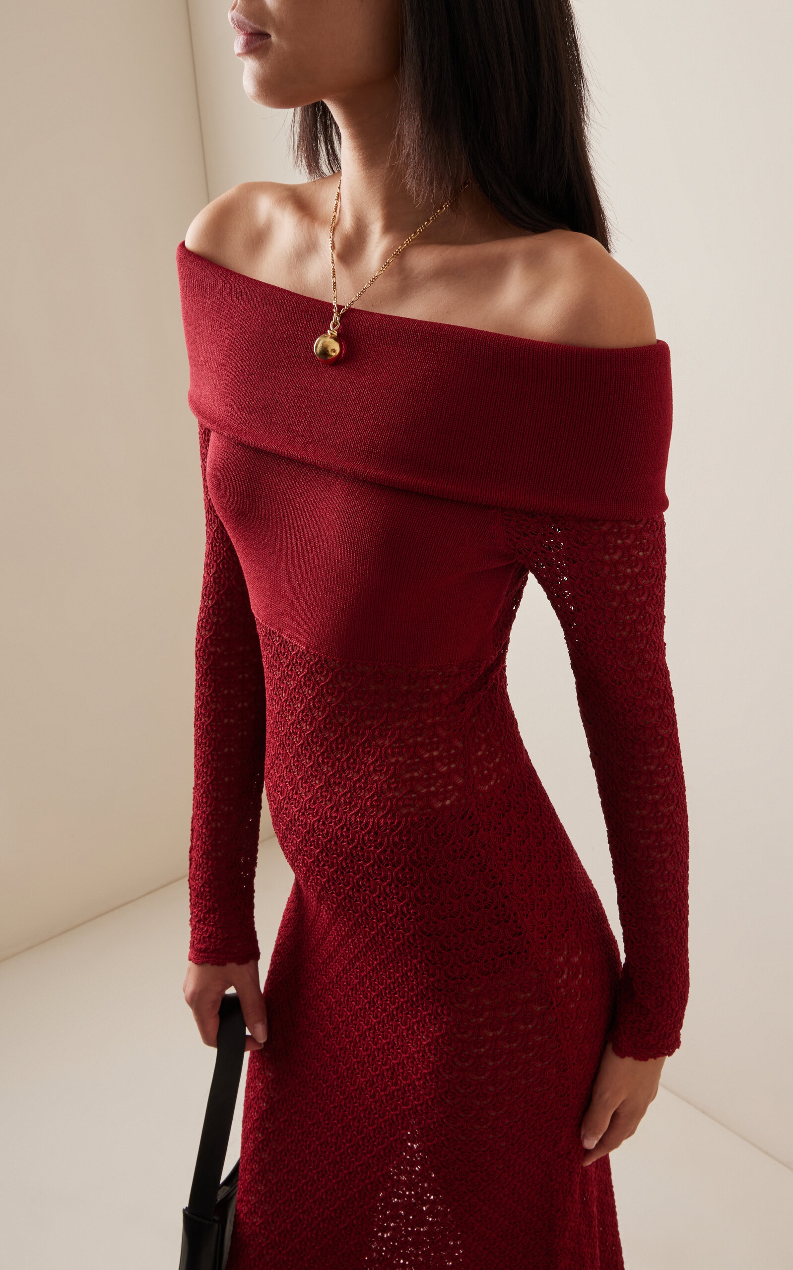 Exclusive Romy Knit Off-The-Shoulder Maxi Dress red - 3