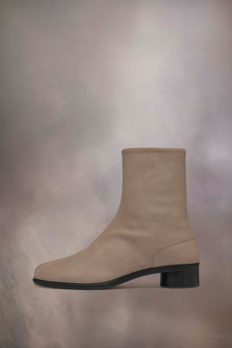 Maison Margiela Tabi ankle boots outlook