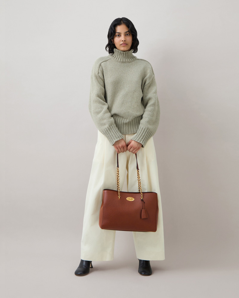 Mulberry Lily Chain Tote
Oak Two-Tone Small Classic Grain outlook