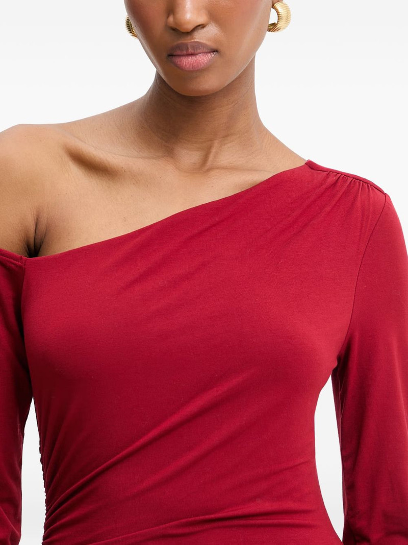 one-shoulder long-sleeve top 4