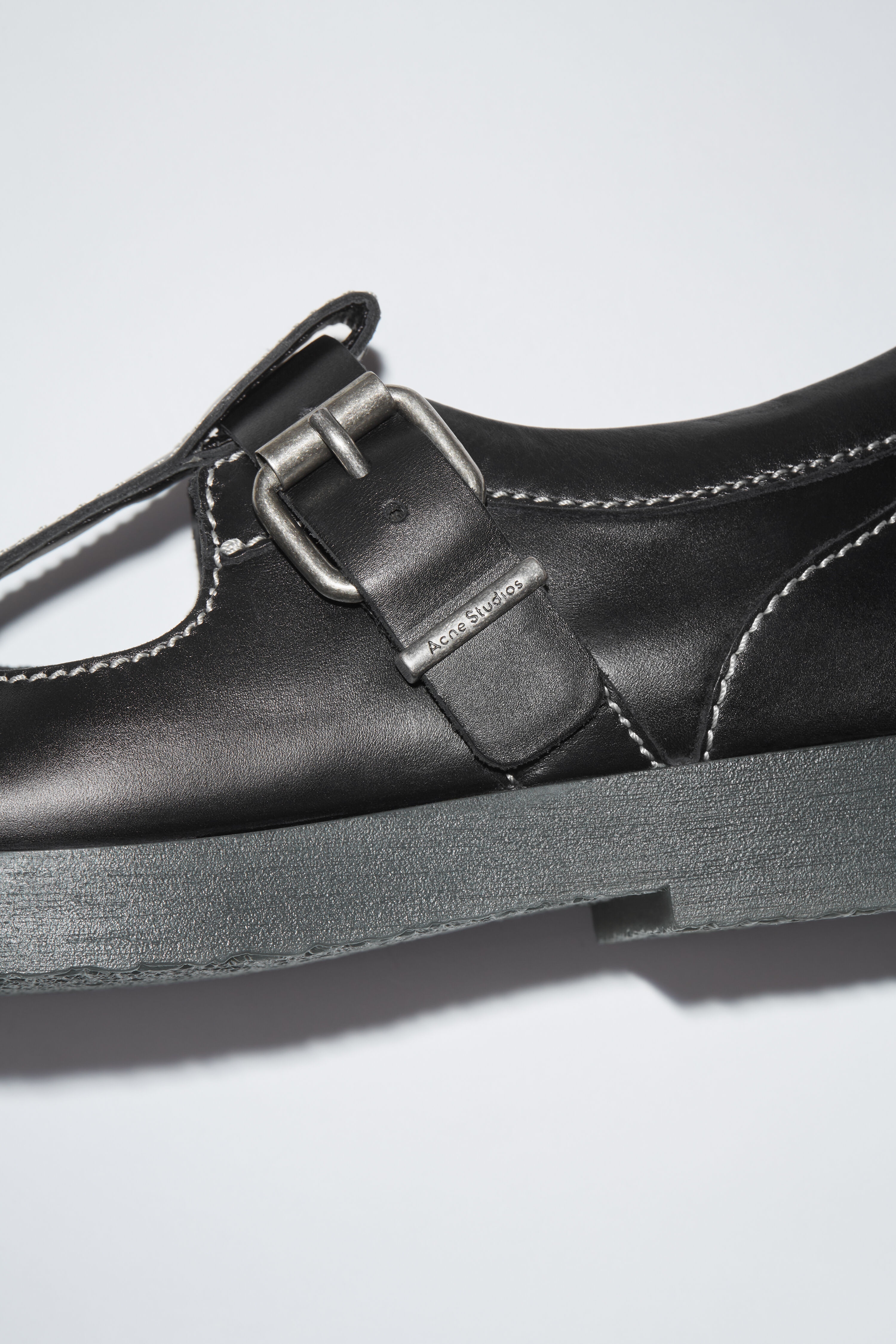 Leather buckle shoes - Black - 7