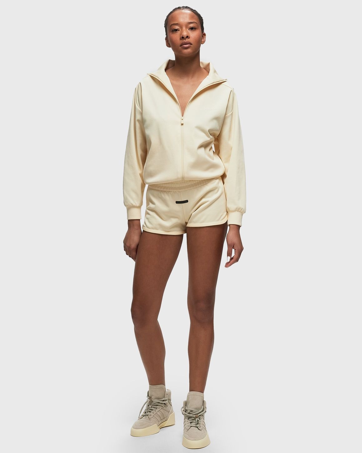 x FEAR OF GOD WMNS ATHLETICS SHORT - 2