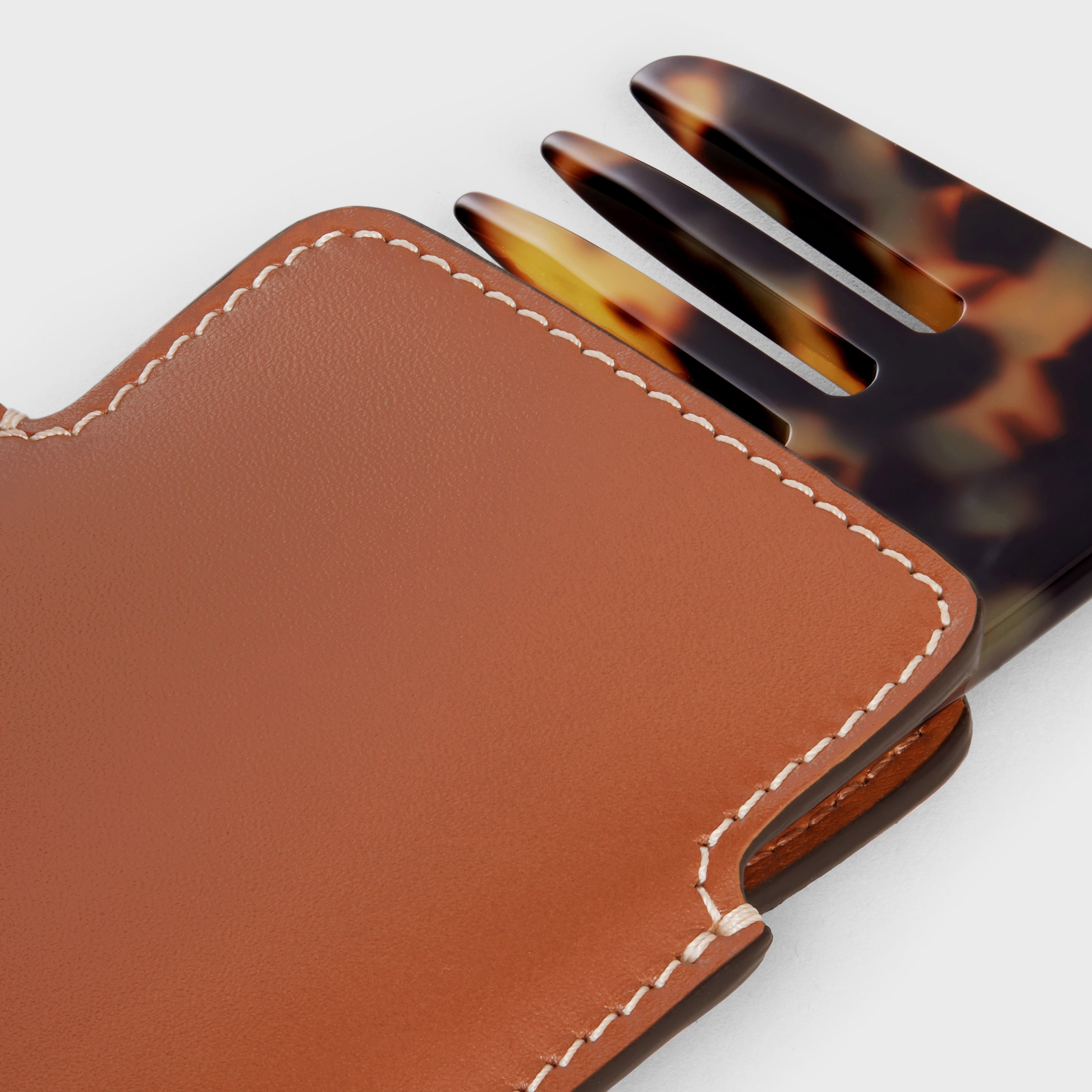 Small Hair Comb With Case in Smooth Calfskin - 5