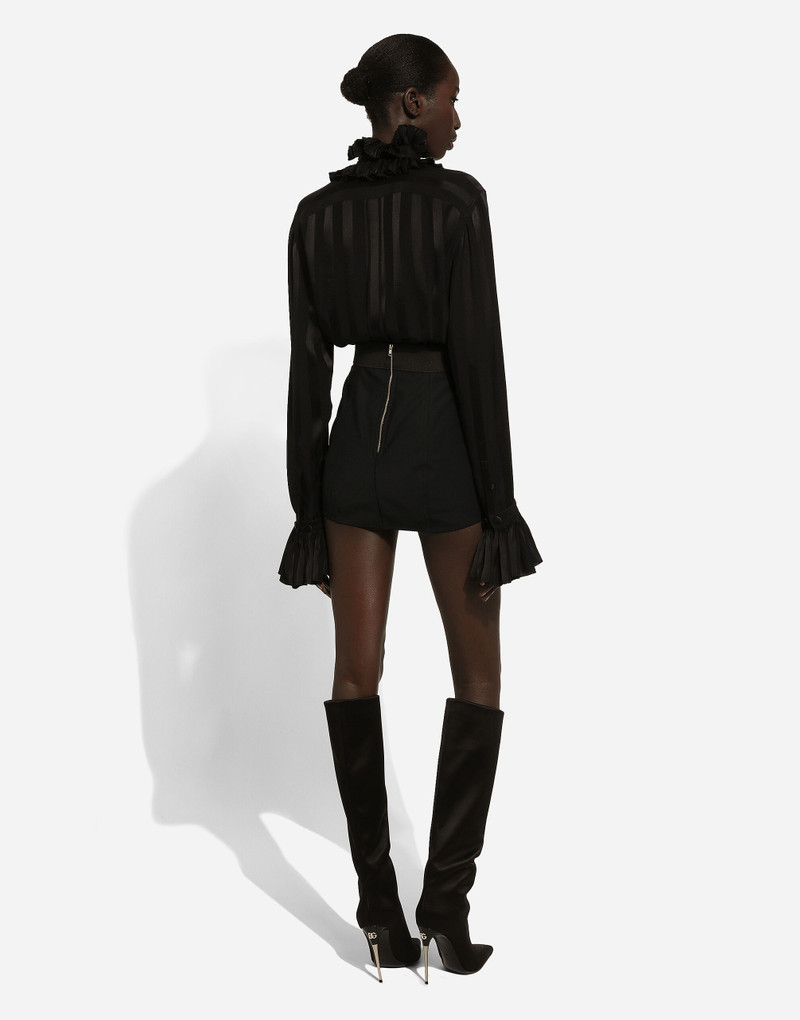 Silk jacquard shirt with pleated cuffs and collar 4