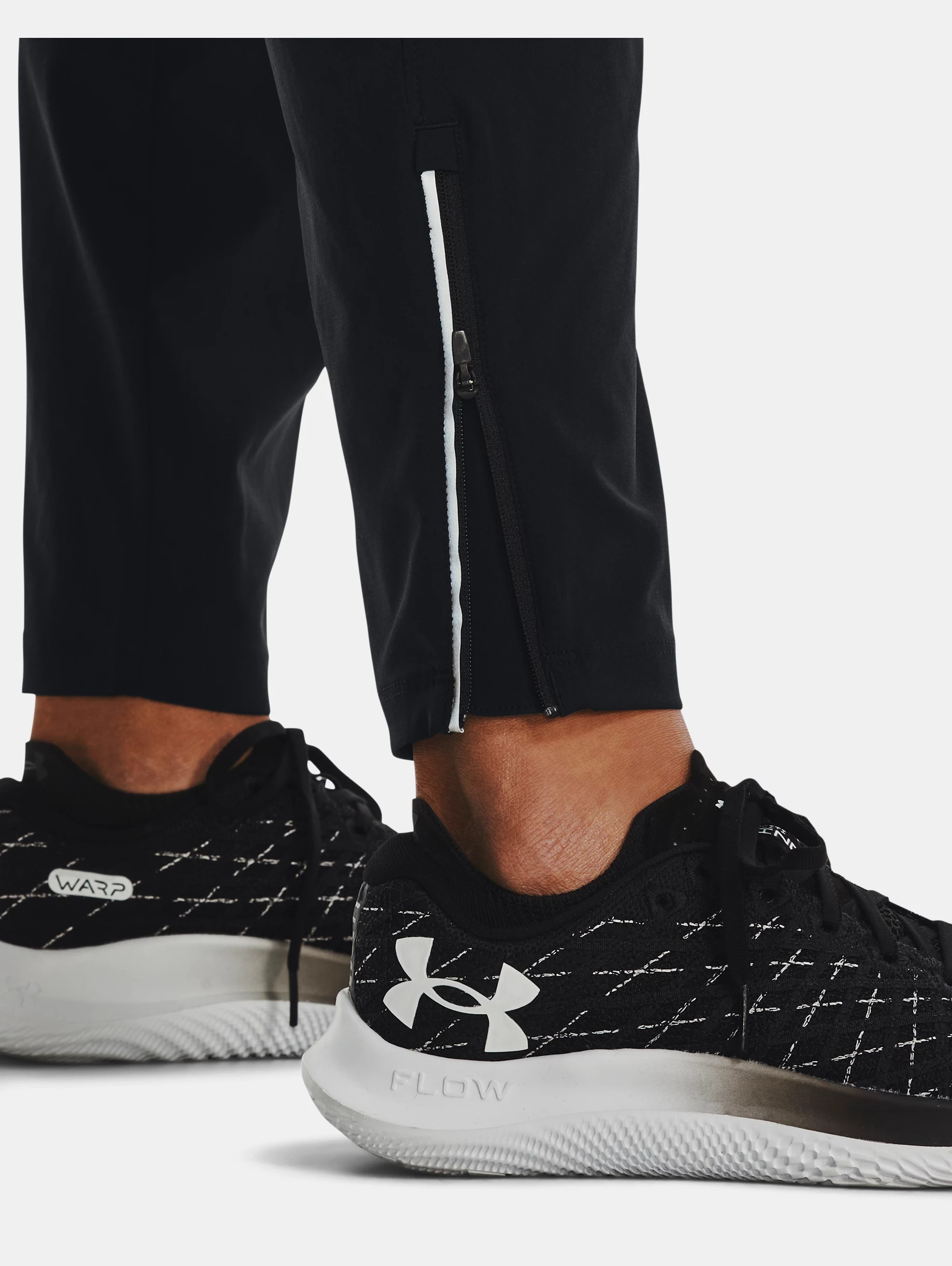 Women's UA OutRun The Storm Pants - 6