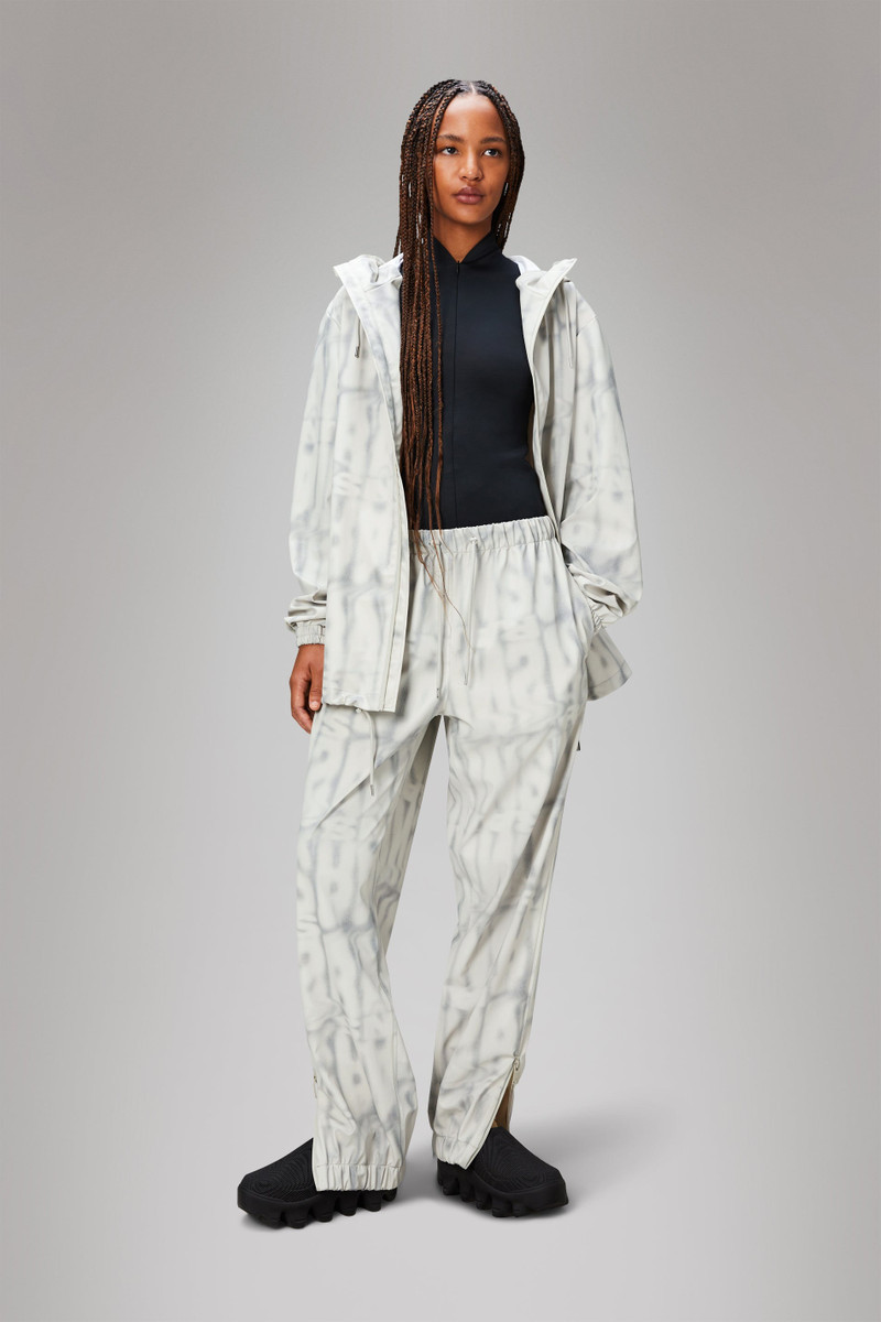 Storm Breaker Spray 4