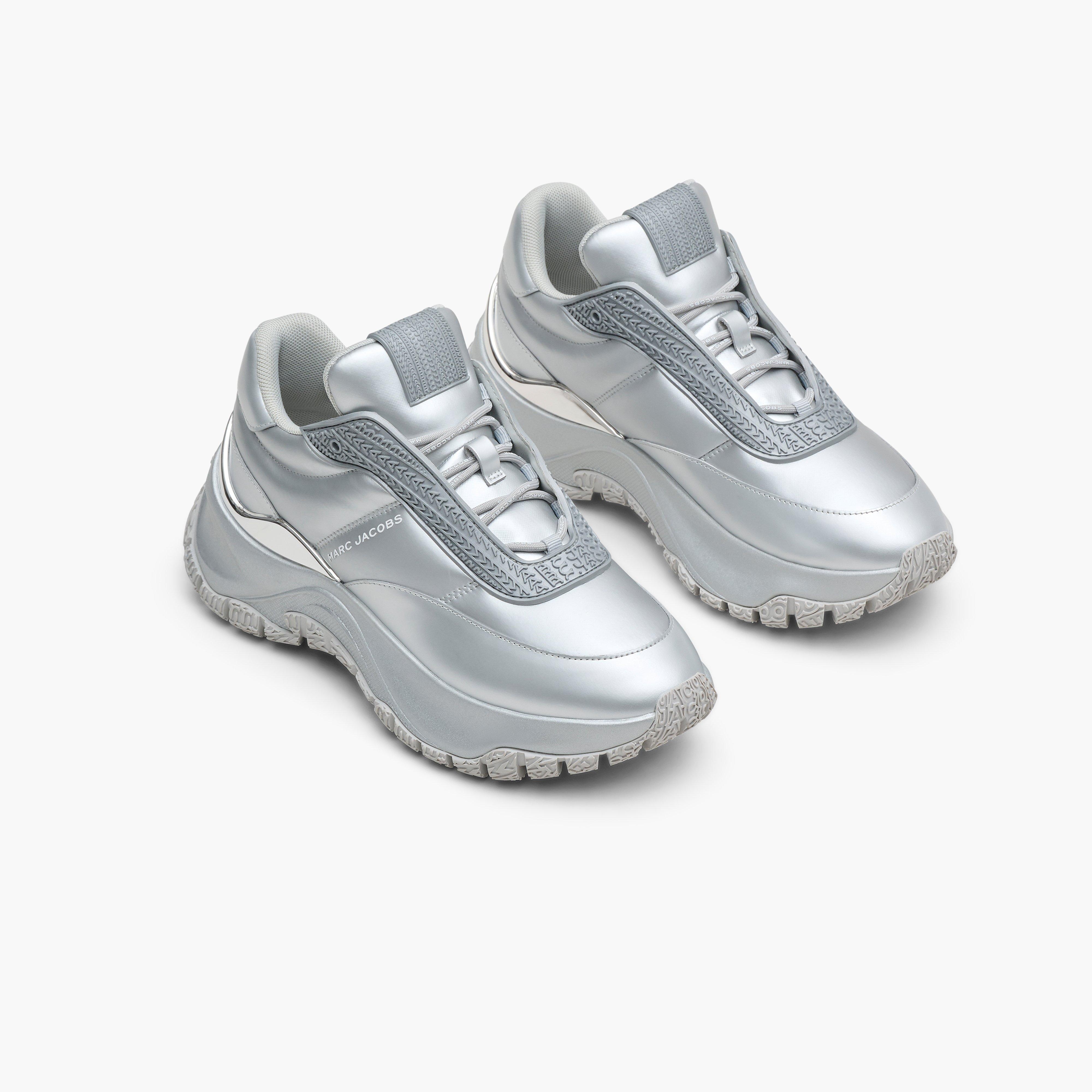 THE METALLIC LAZY RUNNER - 1