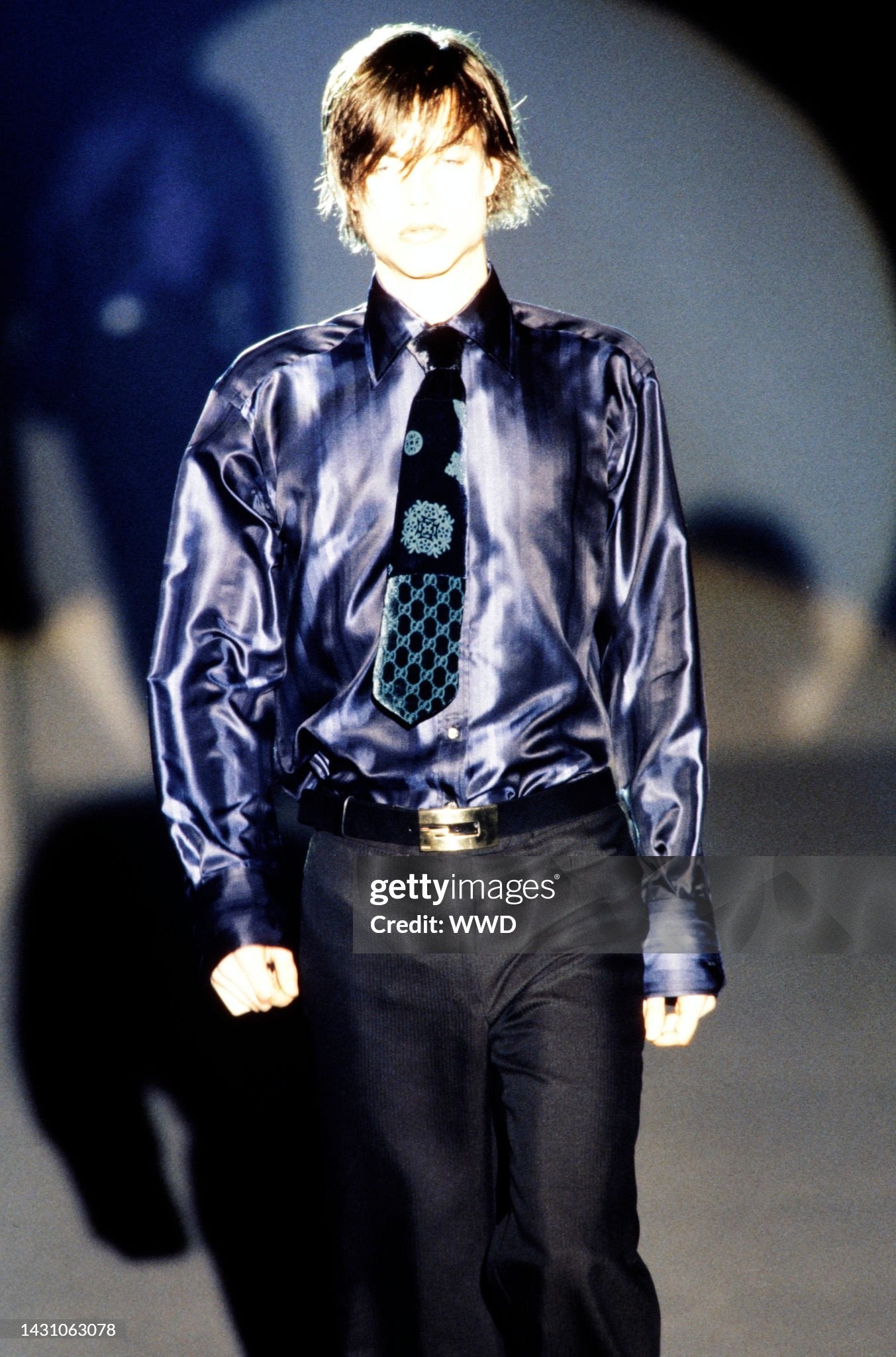 Tom Ford Velvet Tie Belt TOM FORD - Pre-Tied Cotton-Velvet Bow Tie - Brown TOM FORD main image 2