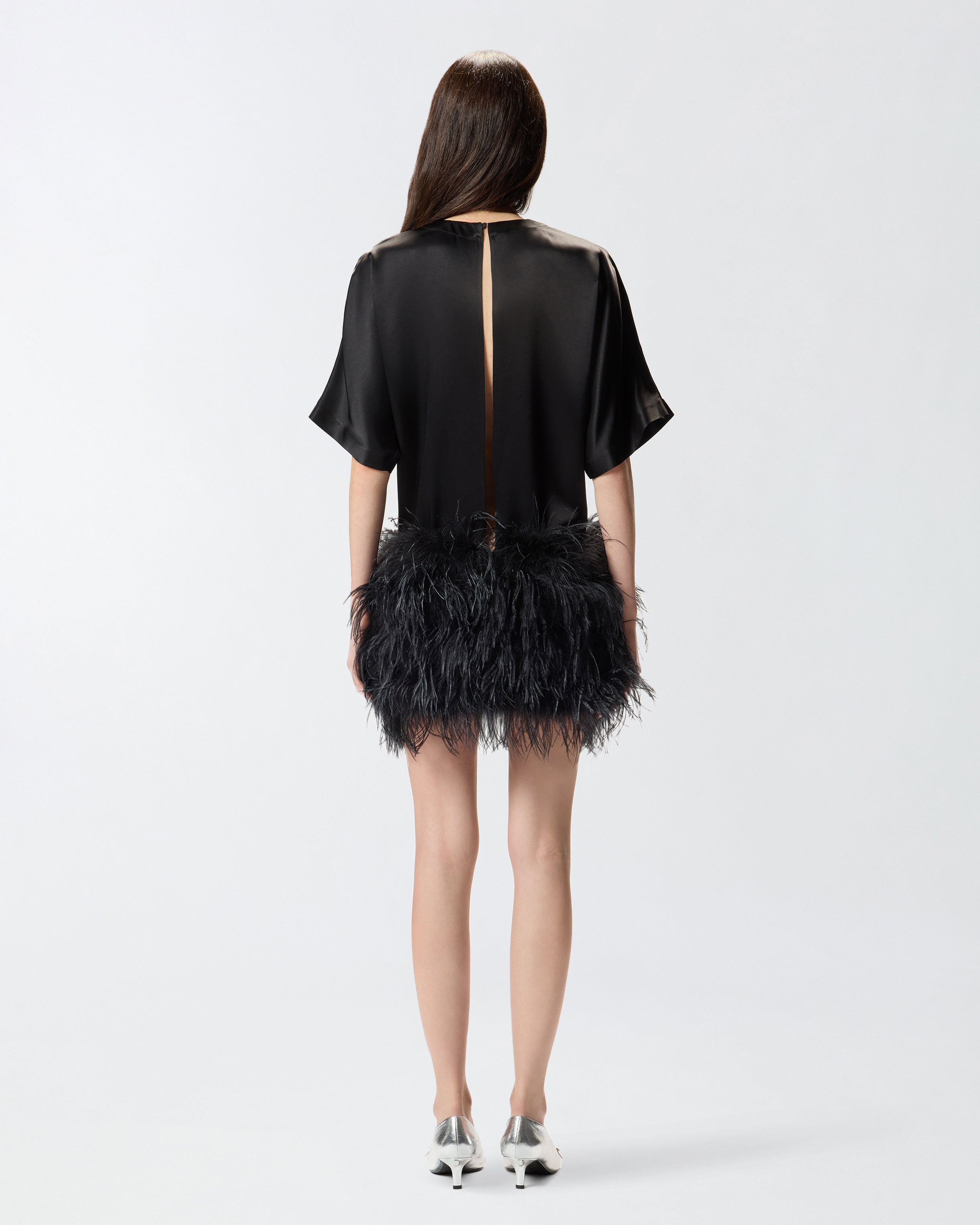 GLOSSY SATIN EVENING DRESS WITH FEATHERS - 4