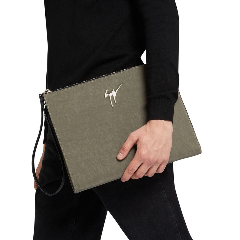 Giuseppe Zanotti Fabian outlook