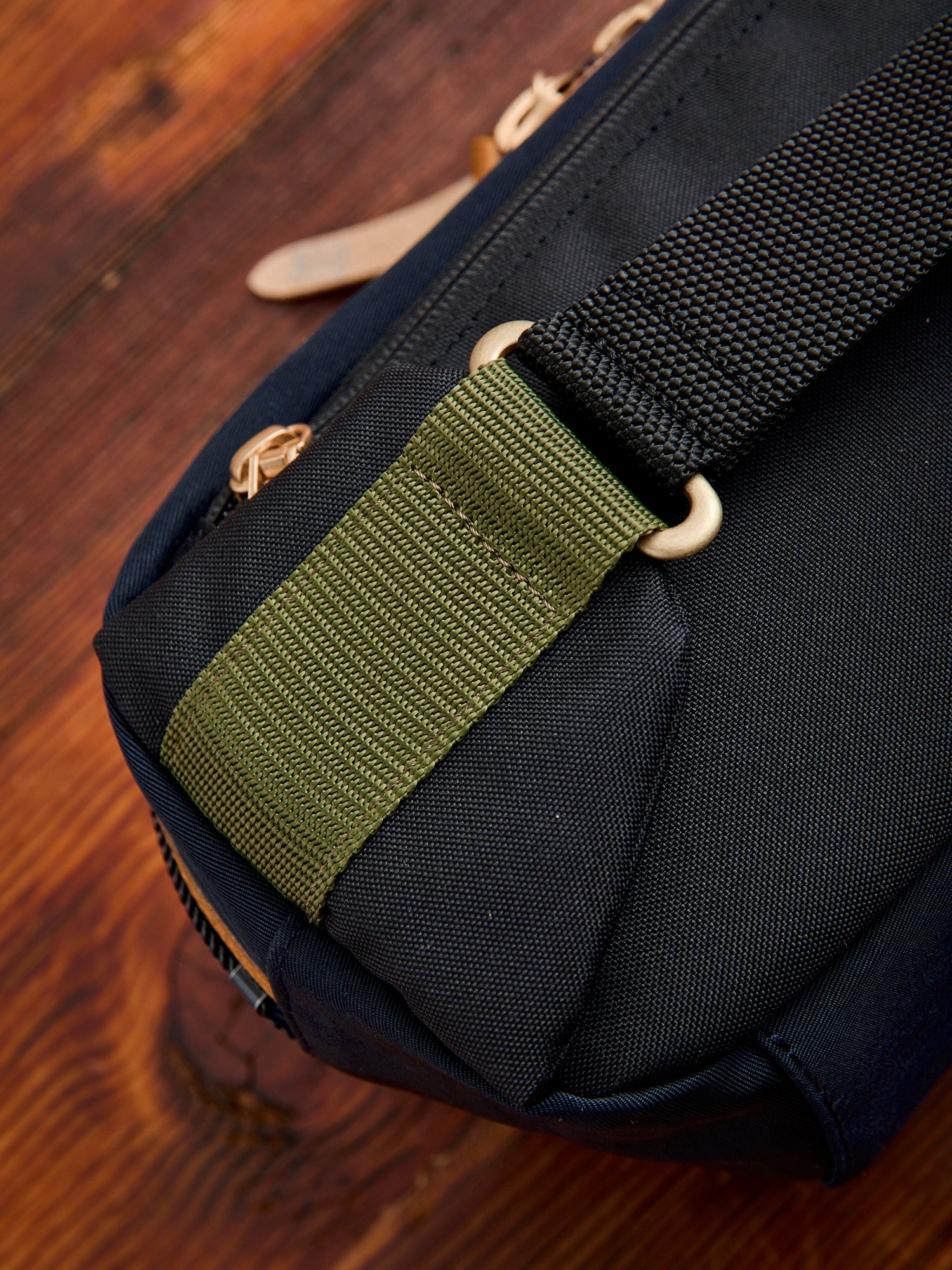 Link Waist Bag v2 in Navy - 7