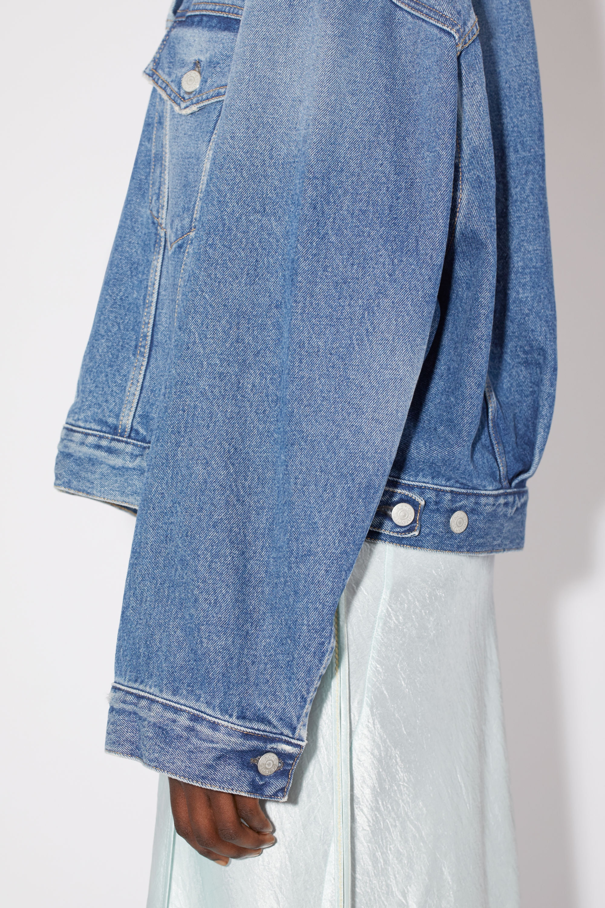 Denim jacket - Relaxed cropped fit - Mid Blue - 5