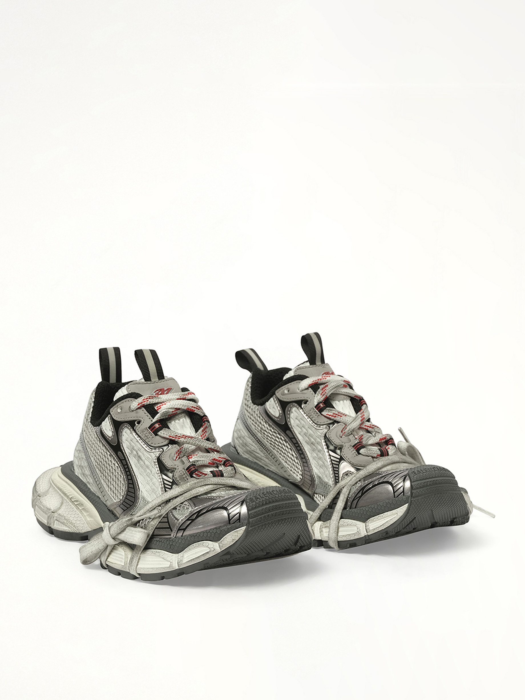 3XL Sneaker in Grey/White/Red - 2