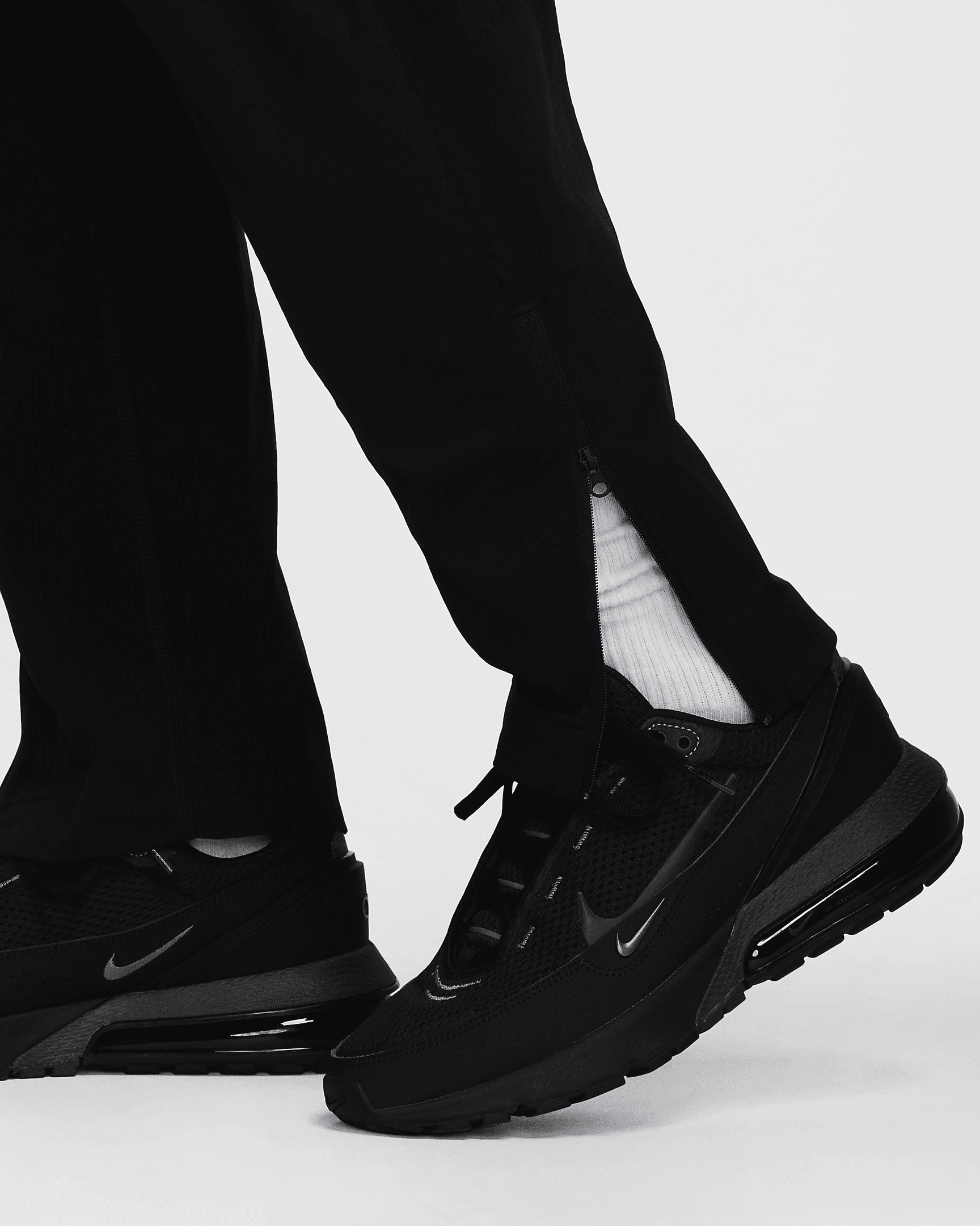 Nike Tech Men's Woven Pants - 8