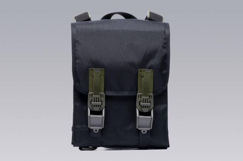 3A-2 Interops Kompressionstasche Black 1