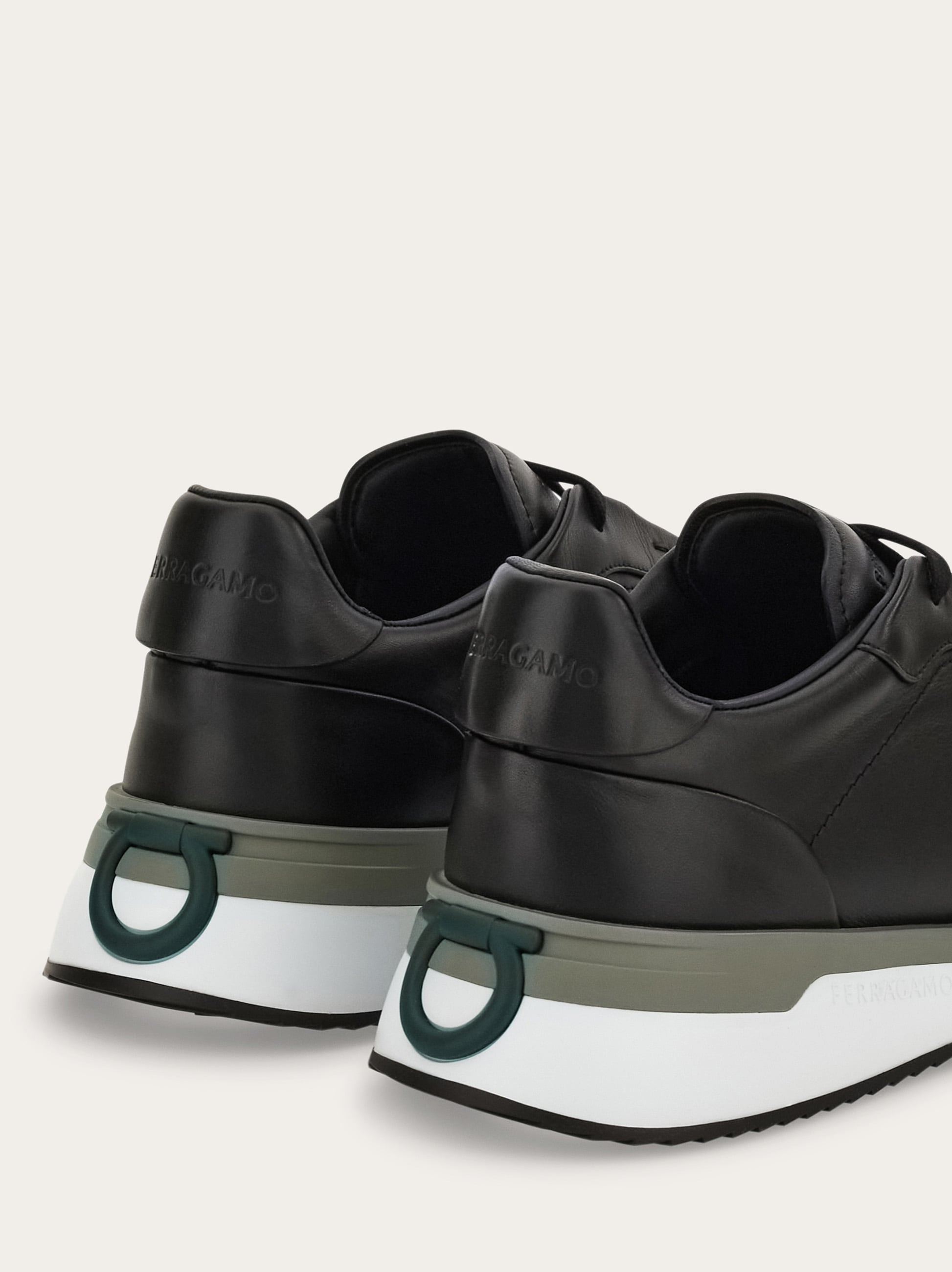 Low cut sneaker - 5