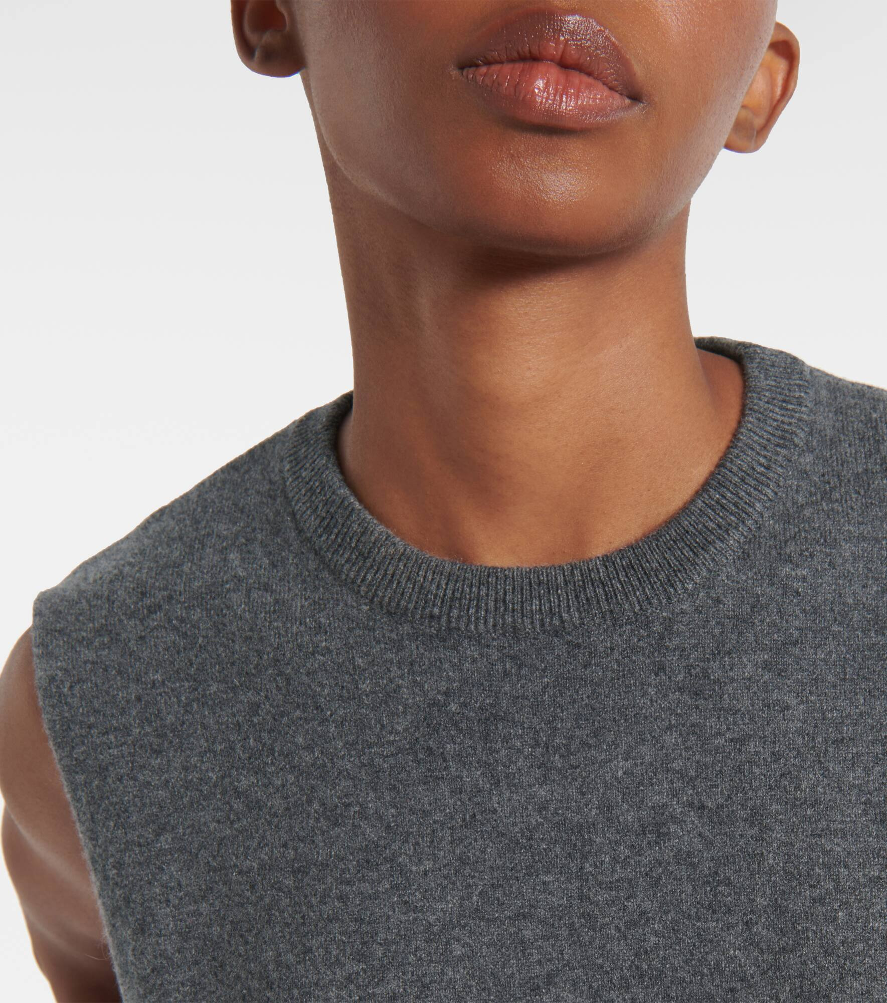 Be Now cashmere-blend sweater vest - 4