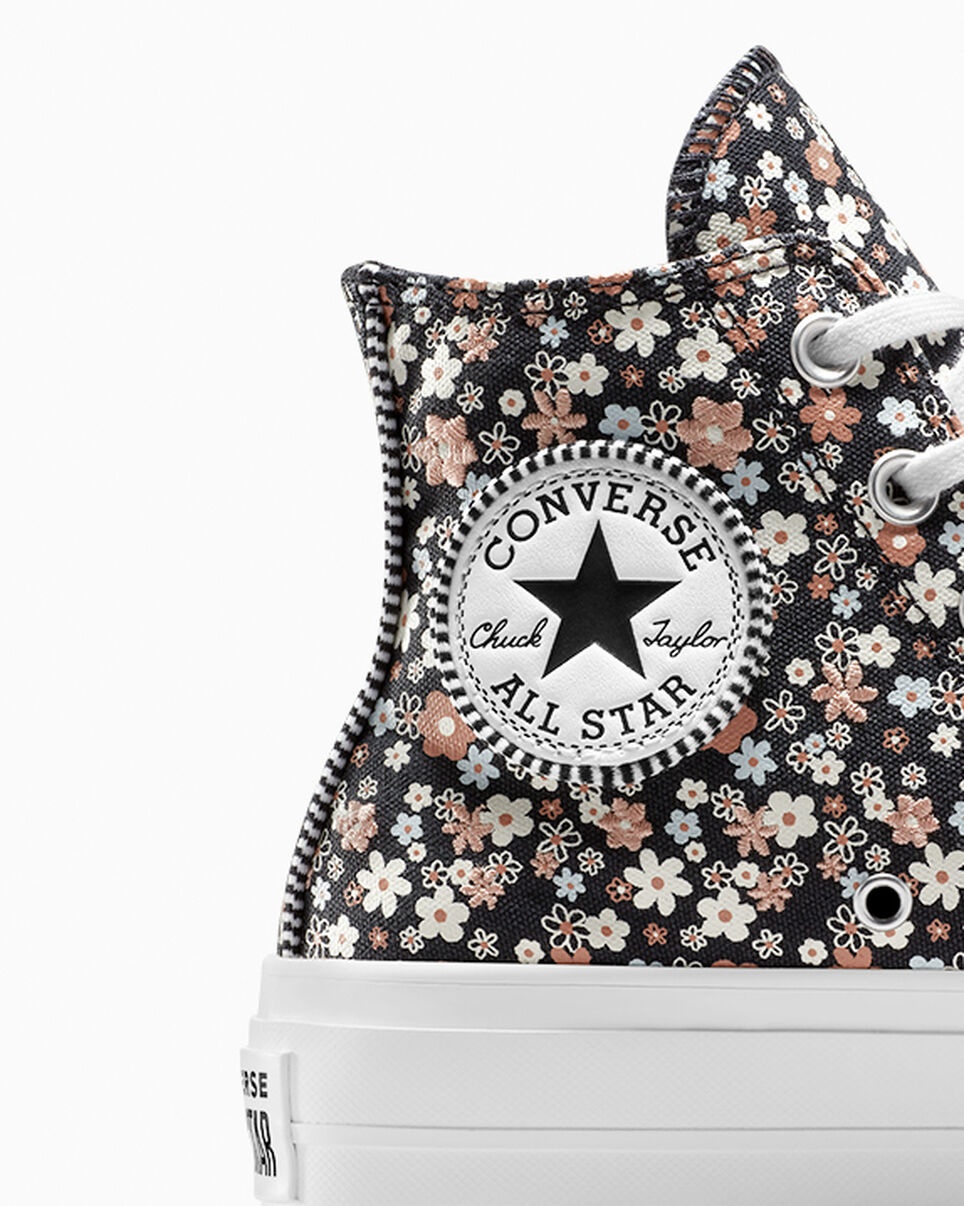 Chuck Taylor All Star Lift Platform Petite Petals - 8