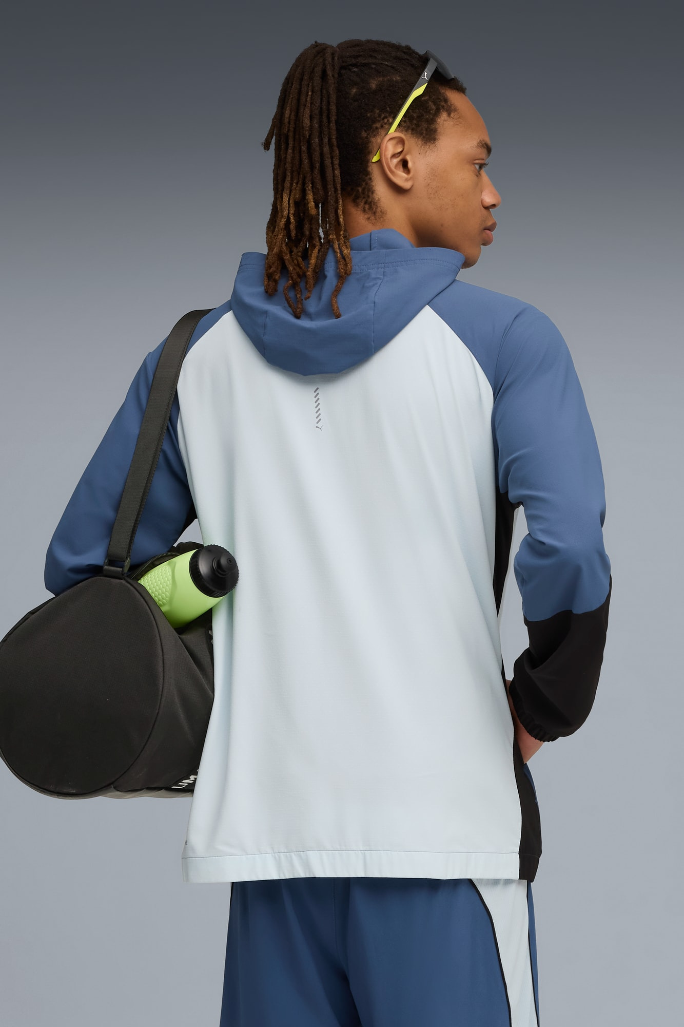 RUN ULTRAWEAVE HOODED JACKET Men - 6