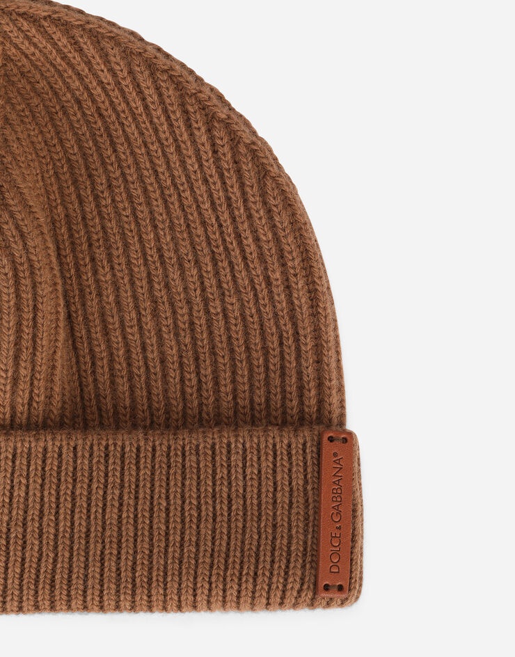 Knit wool hat with leather logo - 2