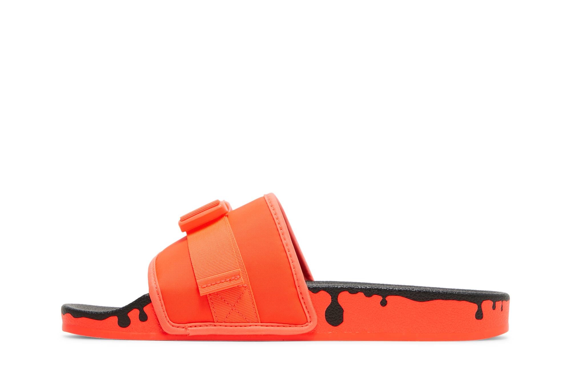 Wmns Pouchylette Slides 'Paint Drip - Solar Red' - 3