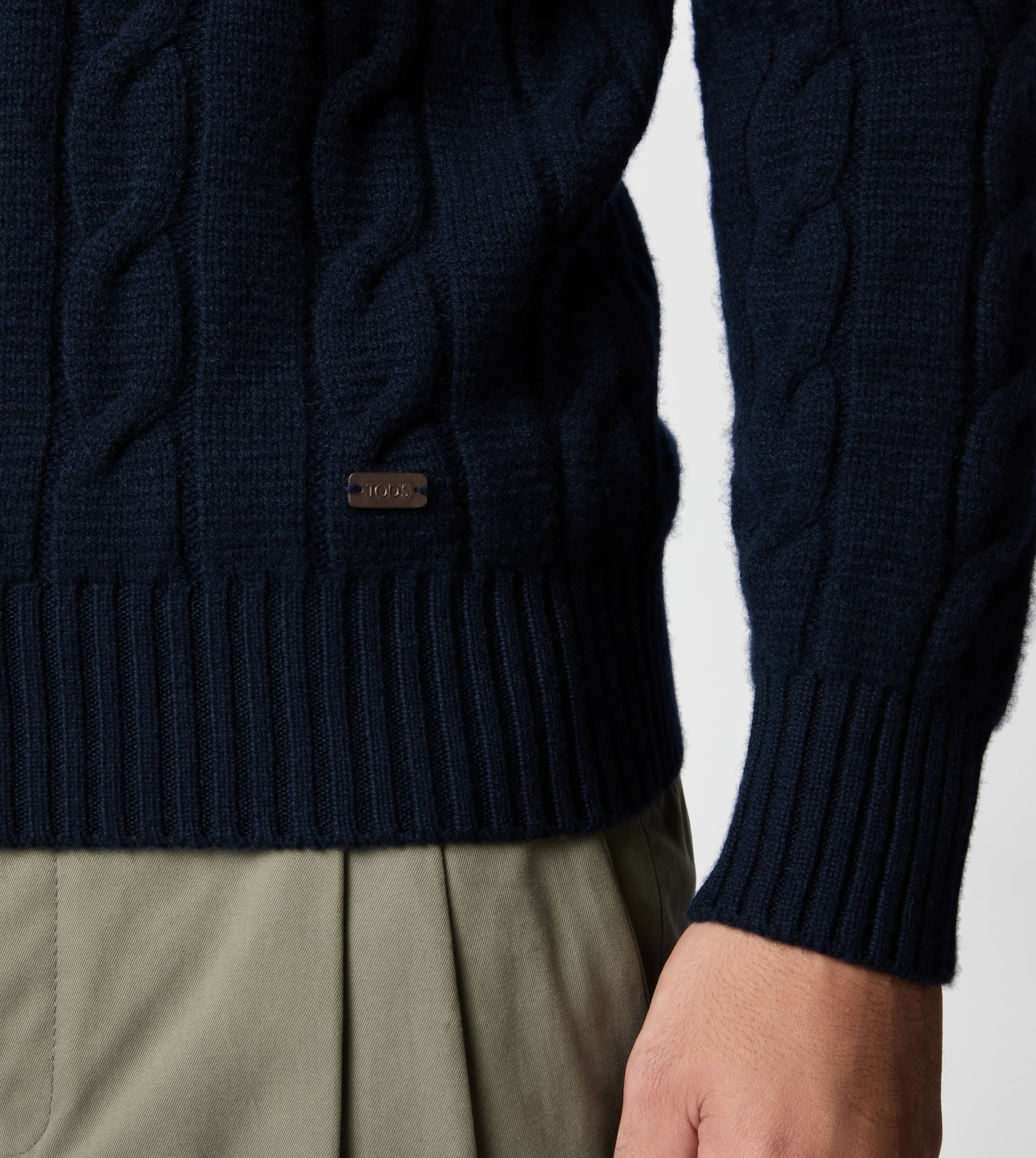 CASHMERE BLEND ROUND-NECK PULLOVER - BLUE - 3