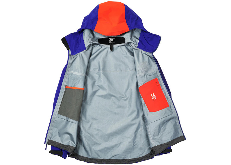 PALACE Palace Arc'teryx Alpha SV Jacket Blue outlook