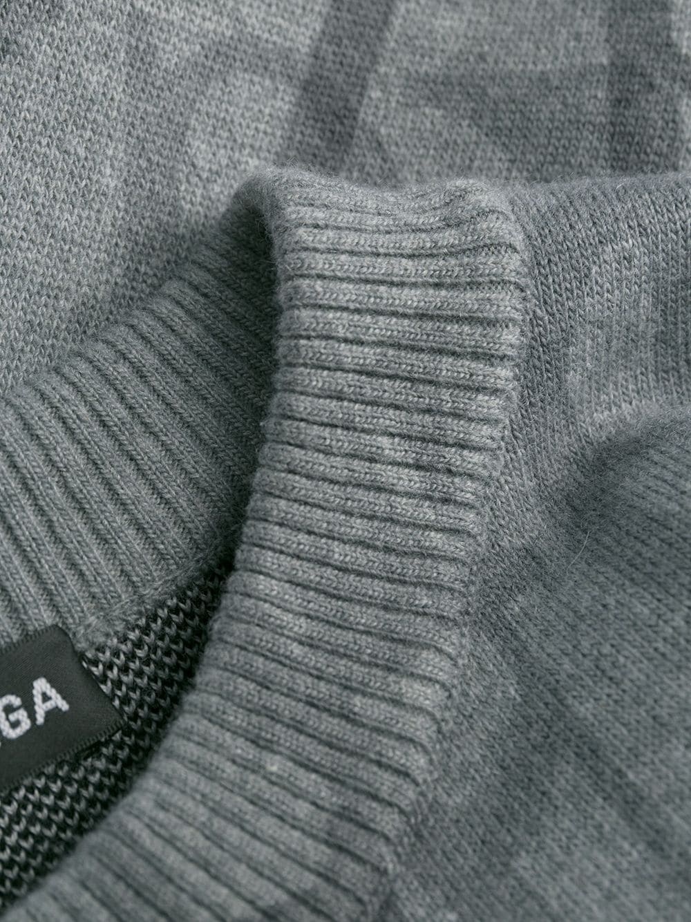 Greyscale sweater - 7