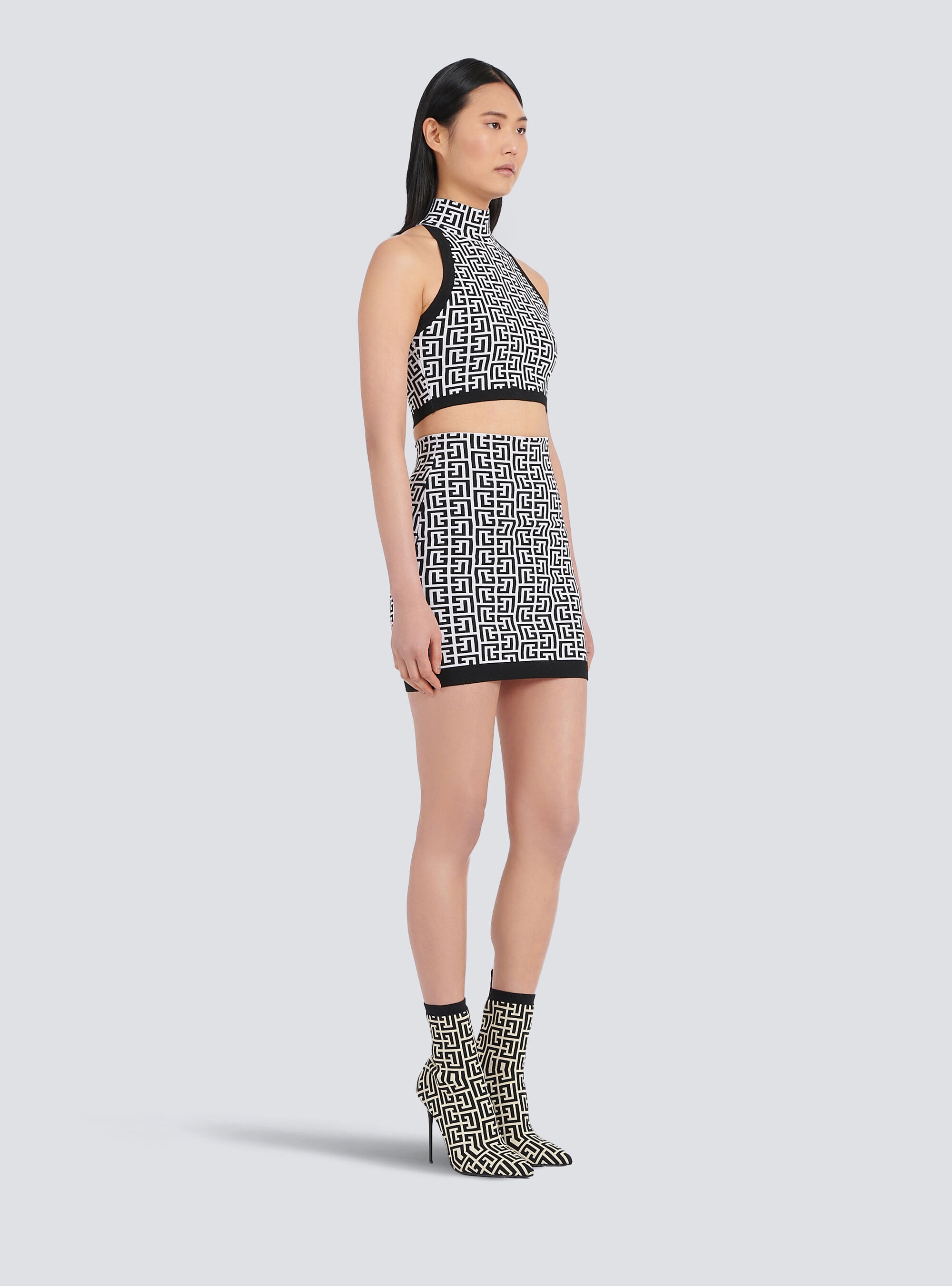 Short knit skirt with Balmain monogram - 5