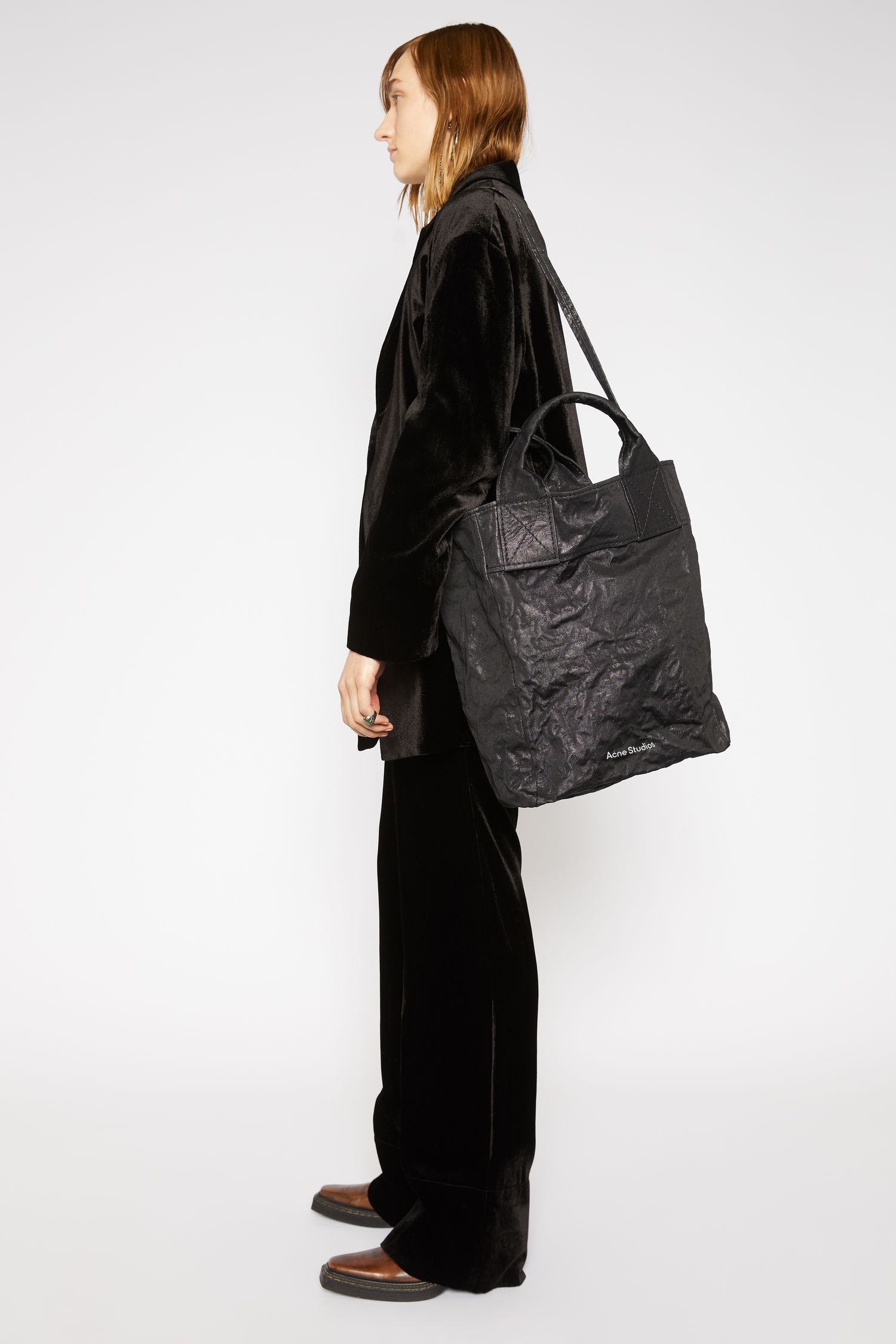 Crinkled tote bag black - 5