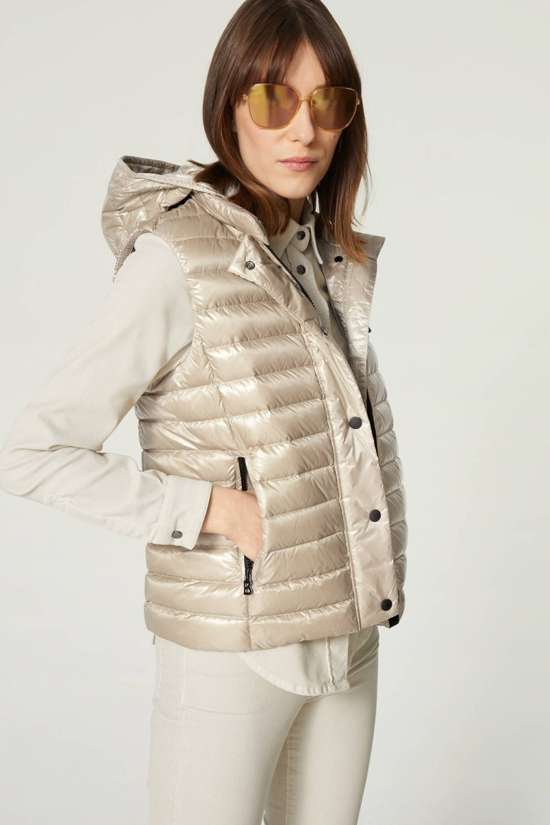 NENI LIGHTWEIGHT DOWN WAISTCOAT IN SAND 2