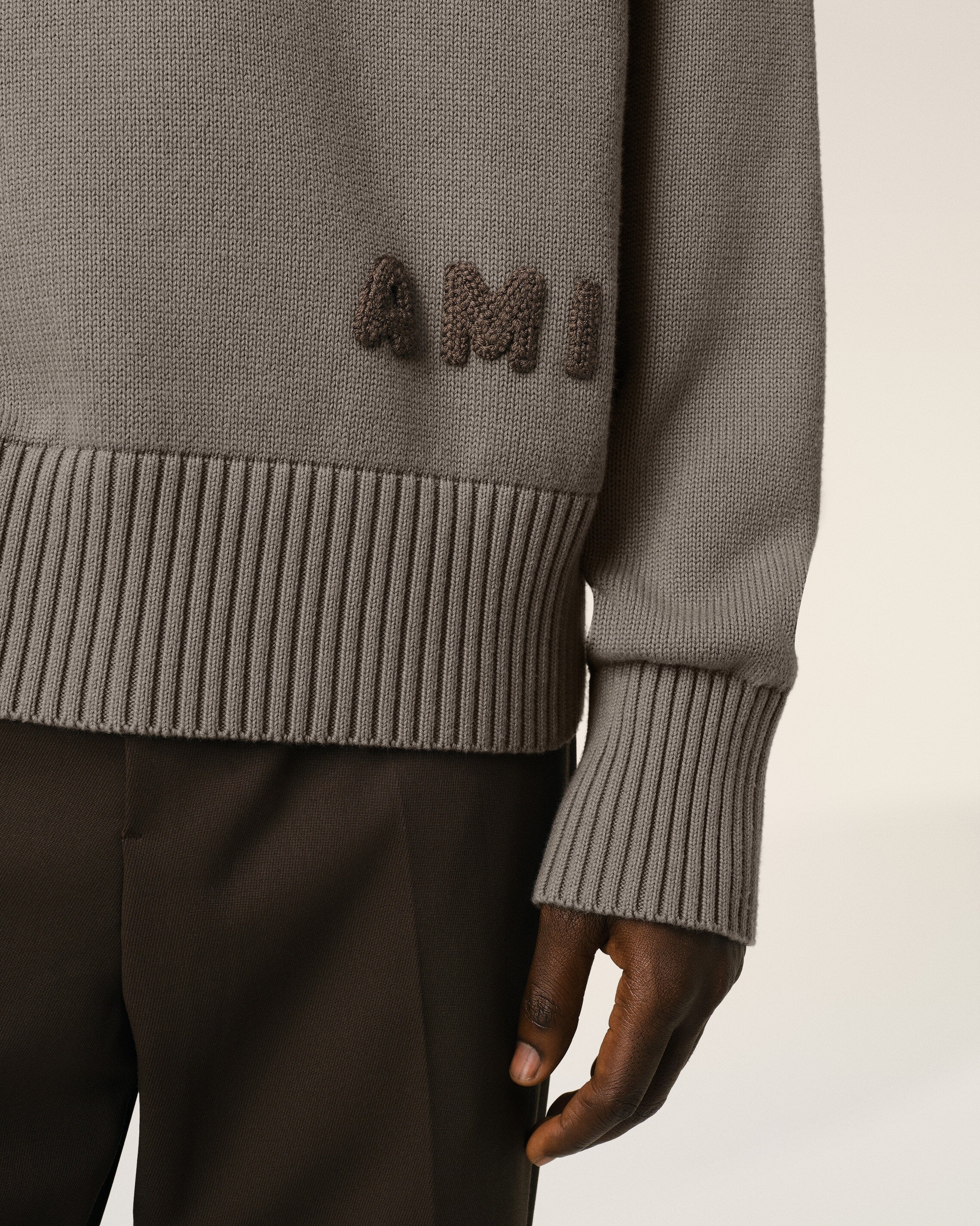BEIGE COTTON AMI EMBROIDERED CREWNECK SWEATER - 5