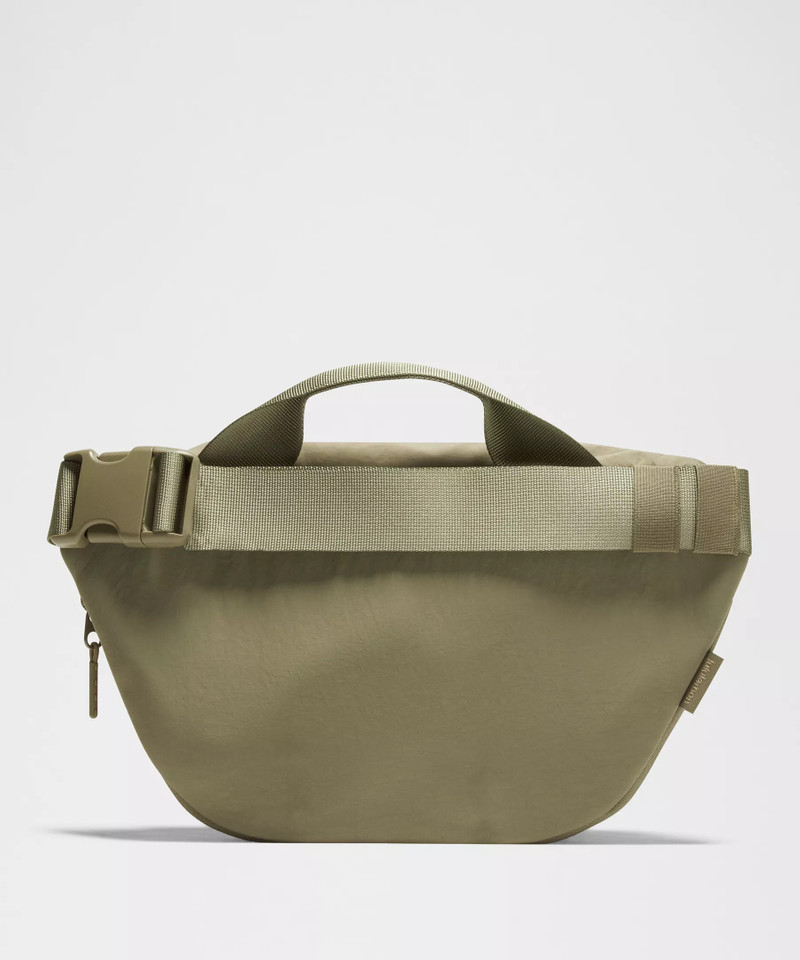 Curved Crossbody Bag 3L 3