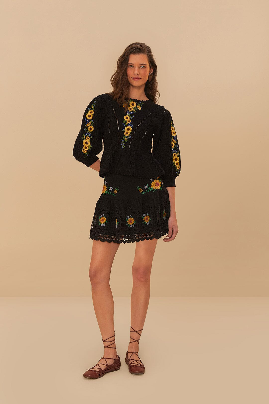 Black Floral Embroidery Knit Top - 2