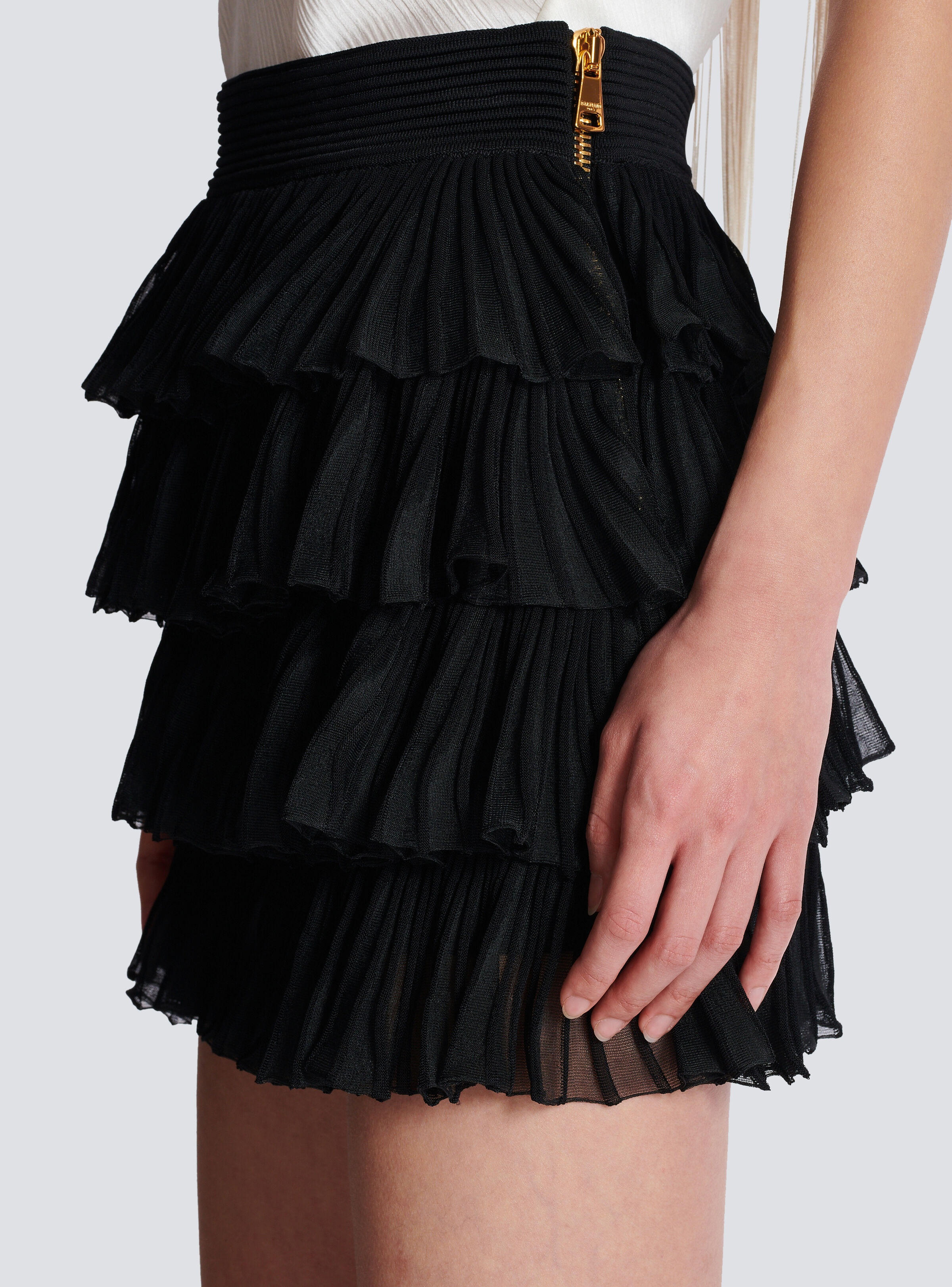 Short ruffled knit skirt - 6
