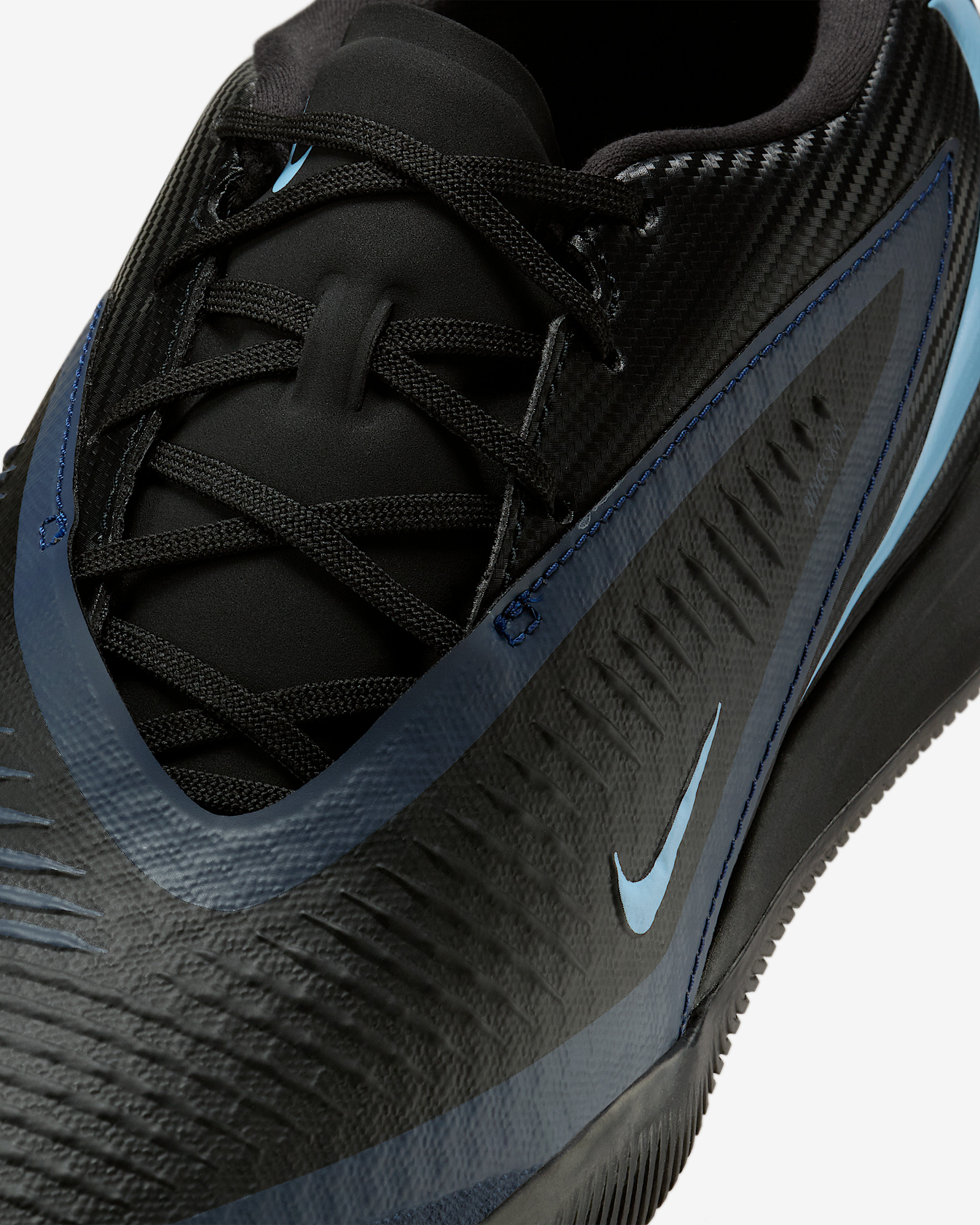 Nike Phantom 6 Low Academy Indoor/Court Soccer Shoes - 7